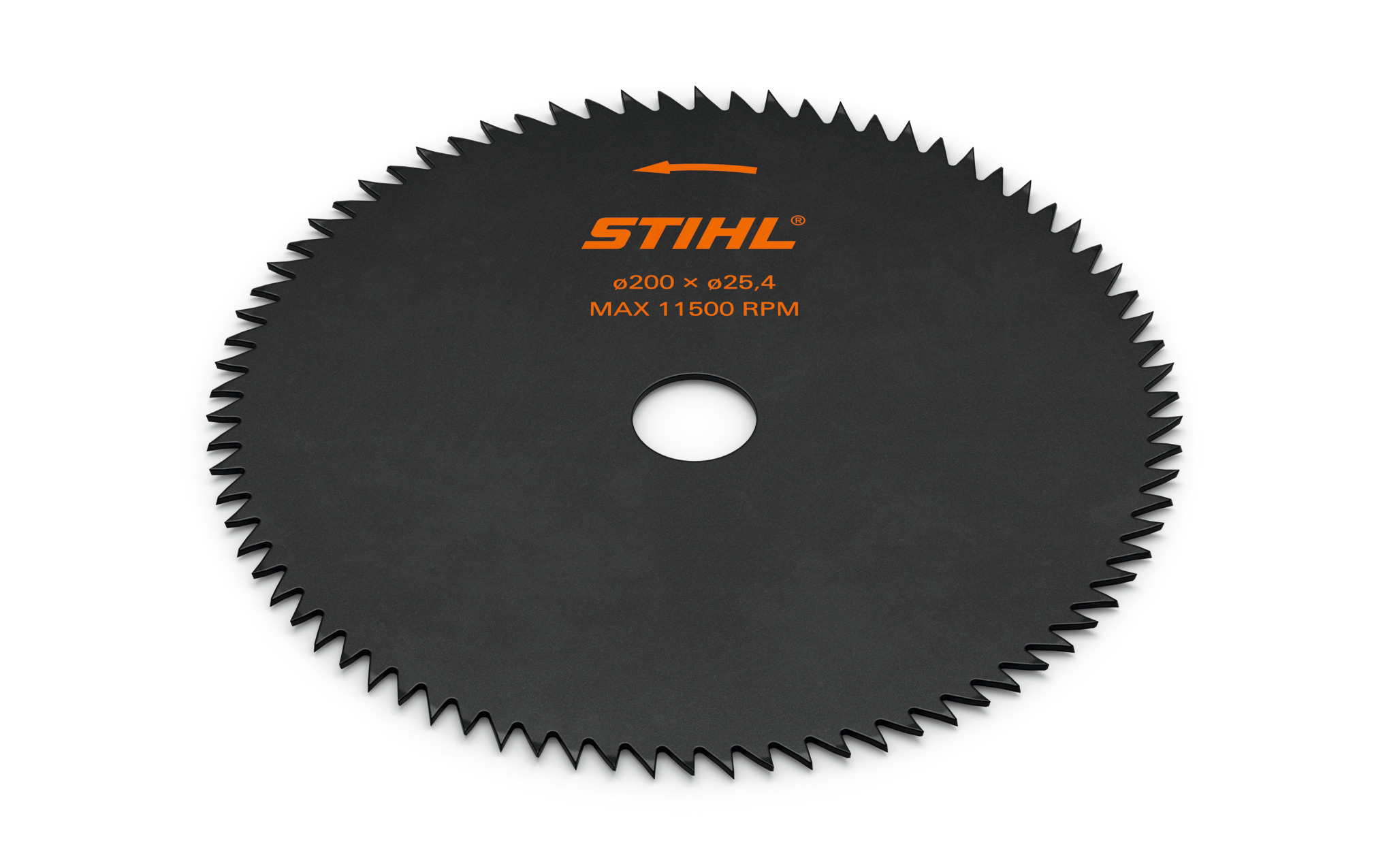 This special steel brushcutter attachment is ideal for tackling gnarled bushes and thin tree trunks.