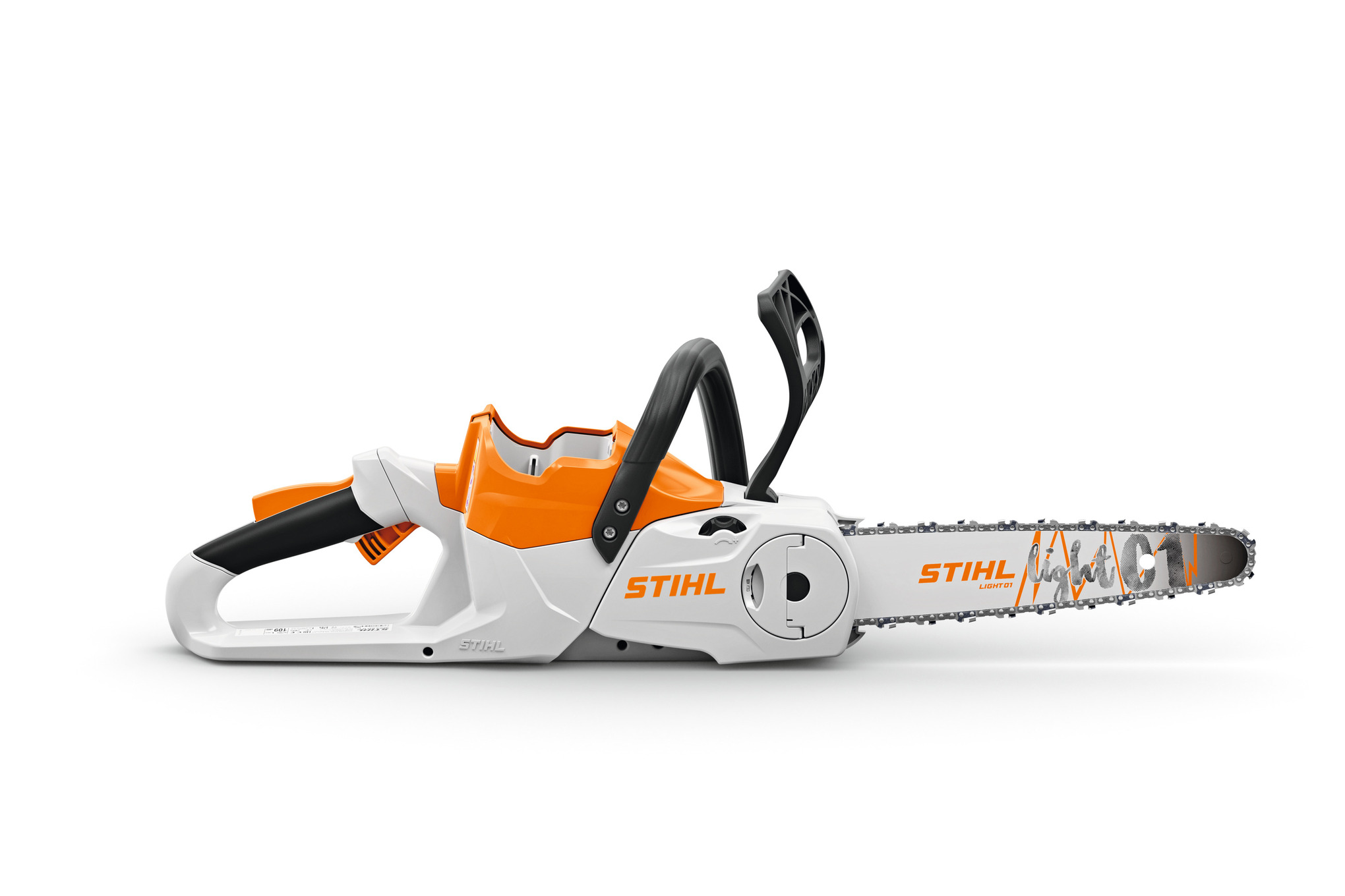 The MSA 60 C-B is the lightest battery chainsaw in the STIHL lineup and replaces the MSA 120 C-B. It provides powerful performance along with lightweight convenience for the home.