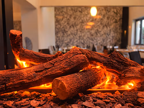 Photo feu de cheminée du restaurant  La Table du marais à Amiens