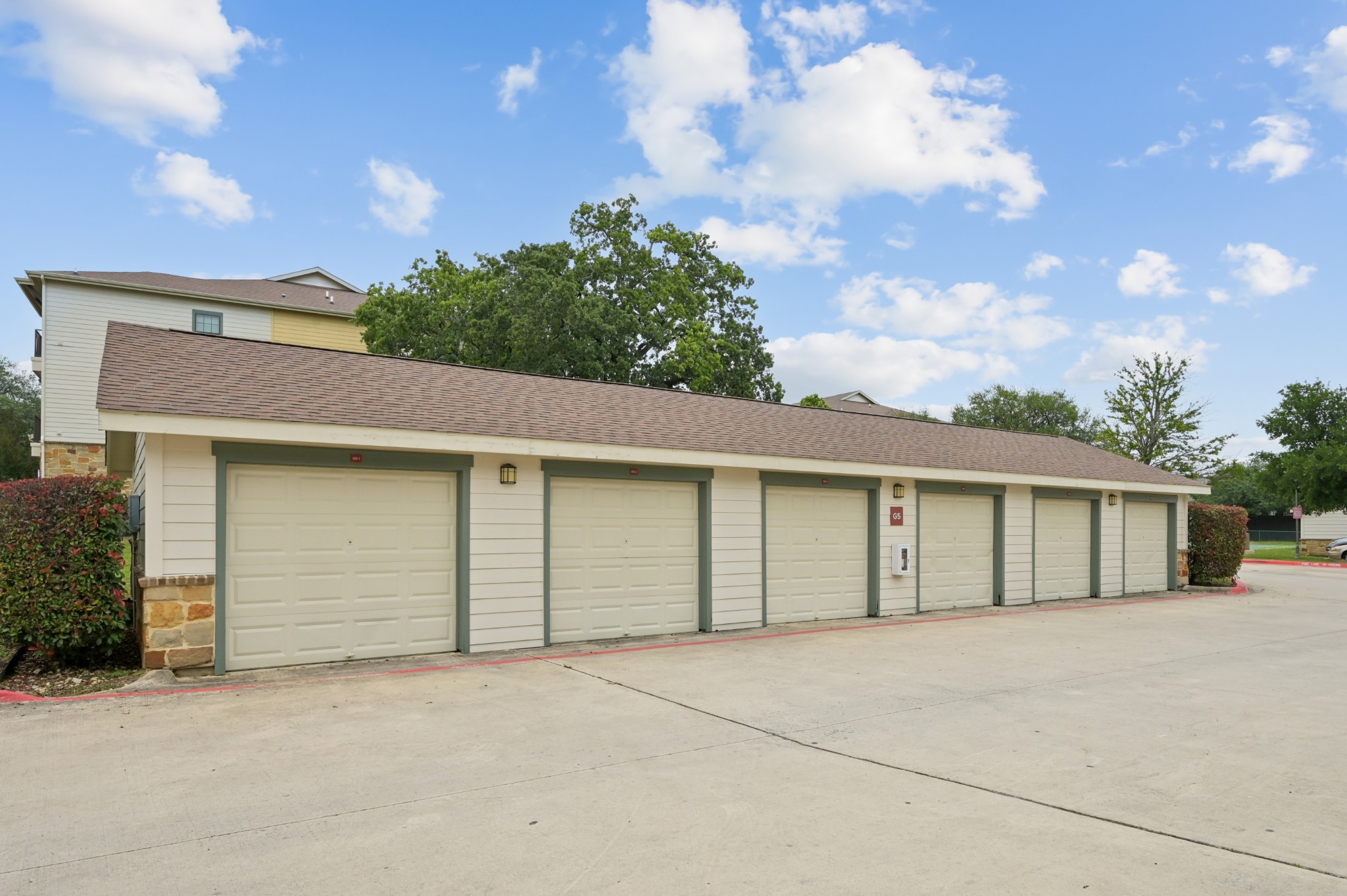 Outdoor garages