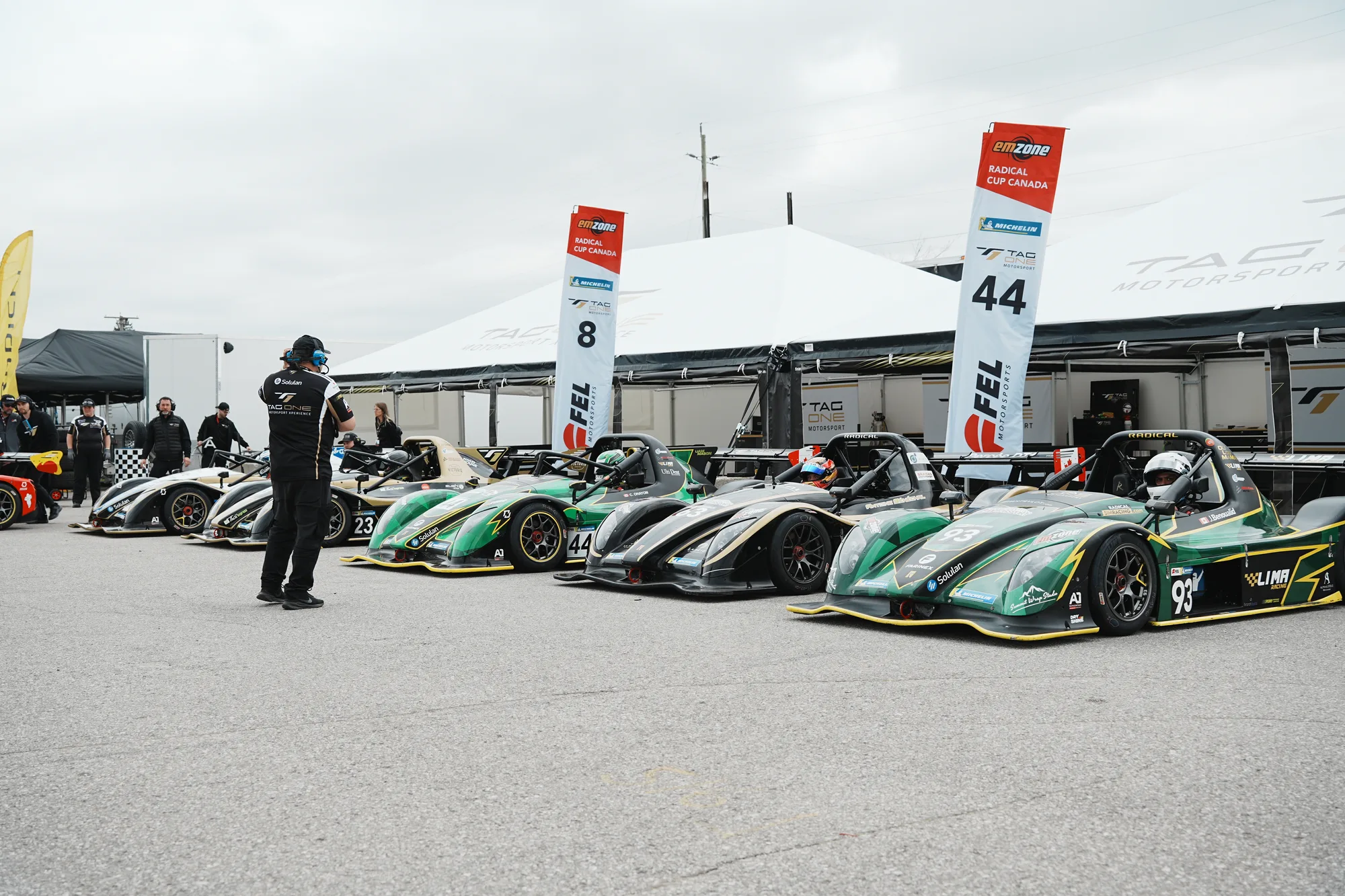 La Radical SR3 XXR numéro 8 de Tag One Motorsport en piste à Calabogie
