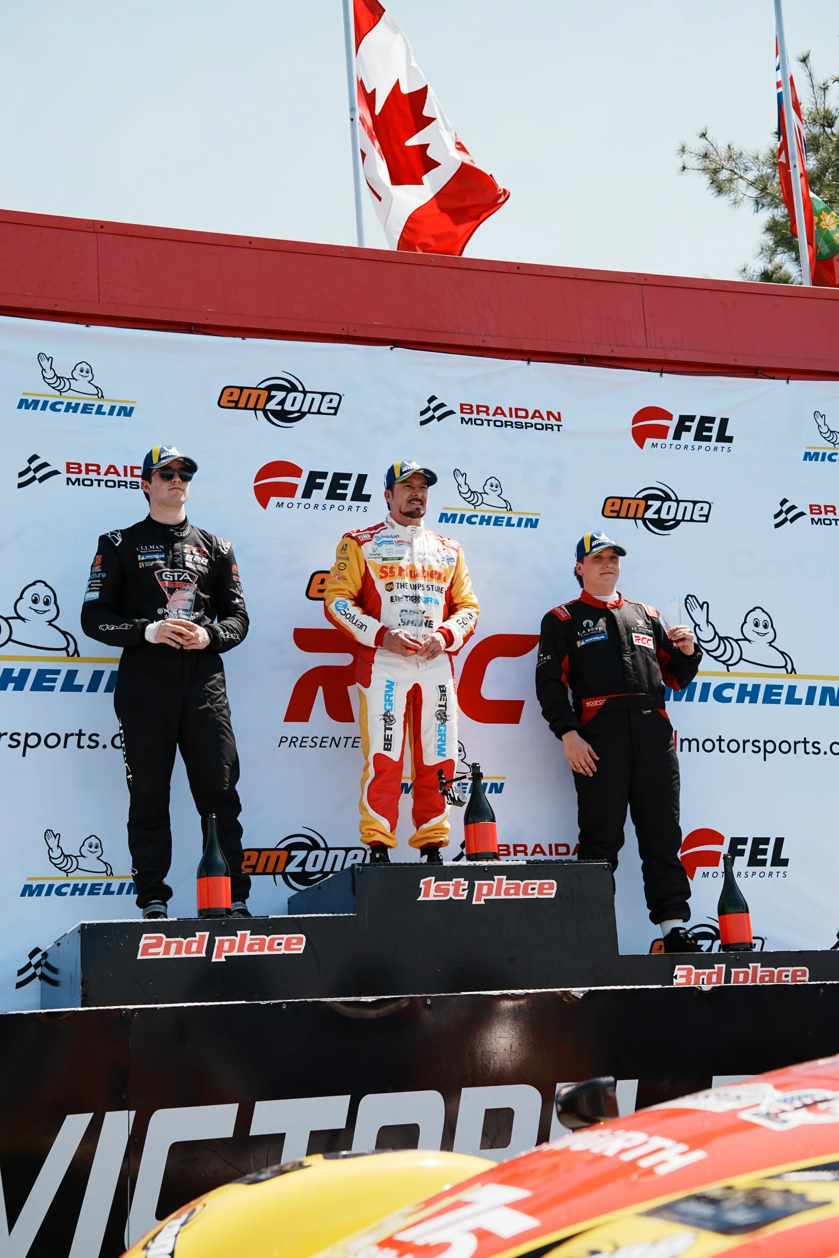 Alex Tagliani sur la première marche du podium