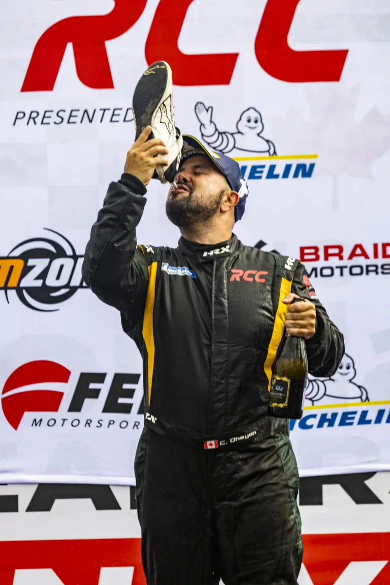 Cédric Ohayon célèbre son podium de Markham en août 2026.