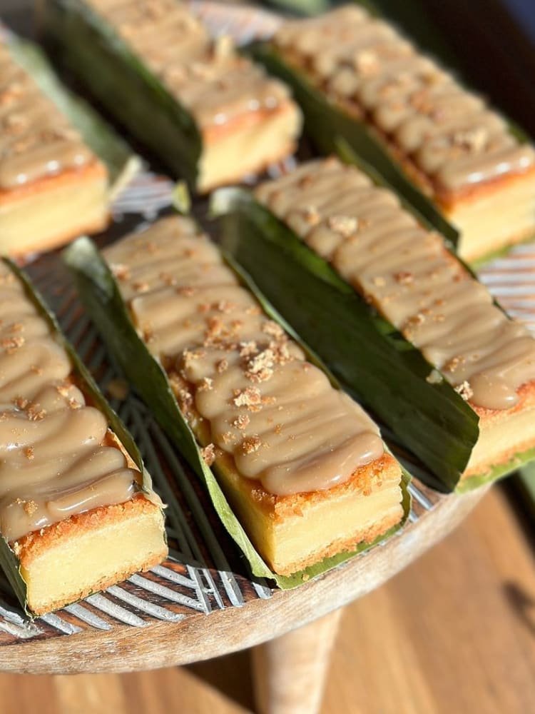 Verveine Cafe Bakery Box