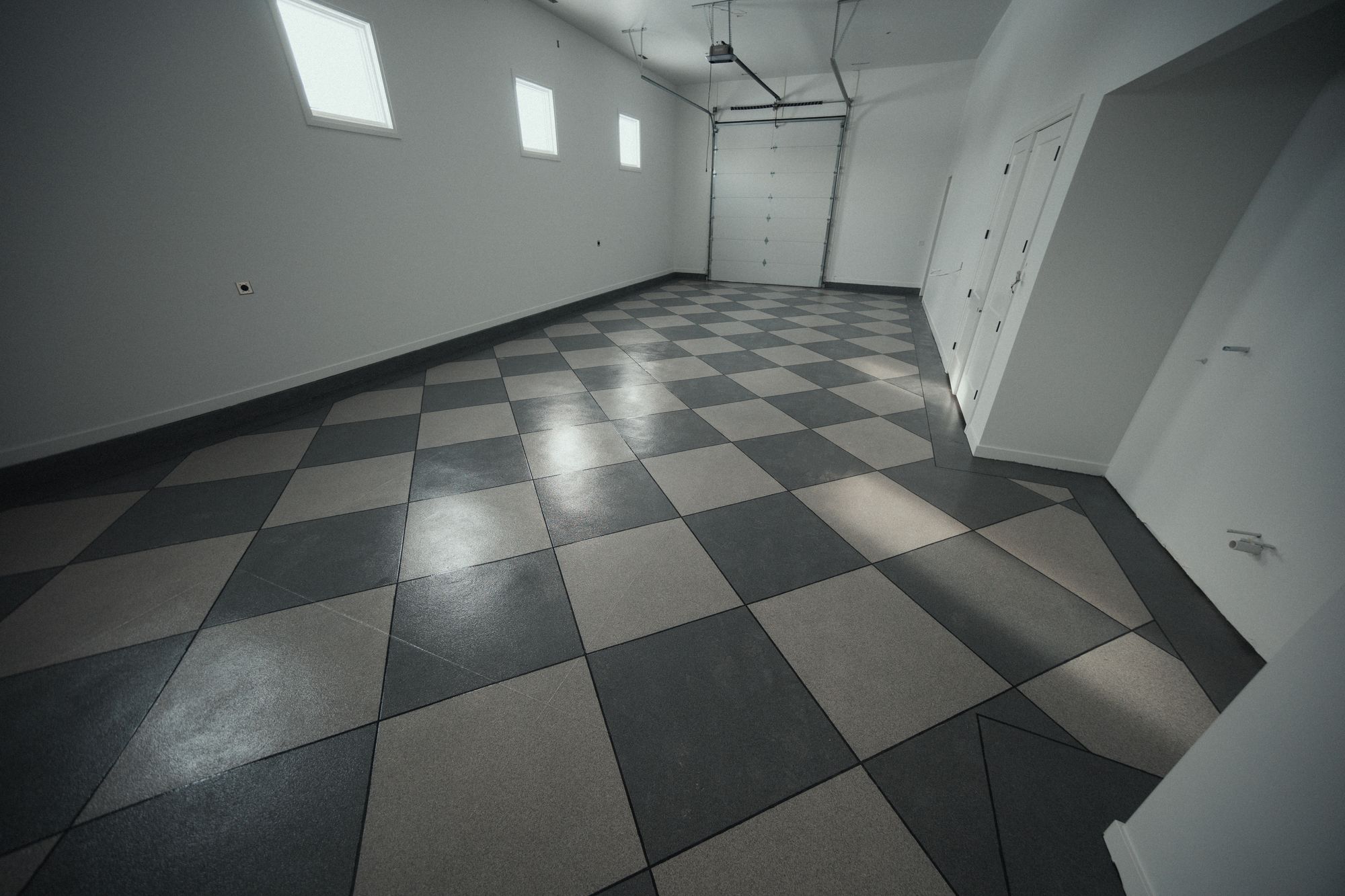 Residential flake epoxy floor coating by Lifetime Coatings in Utah