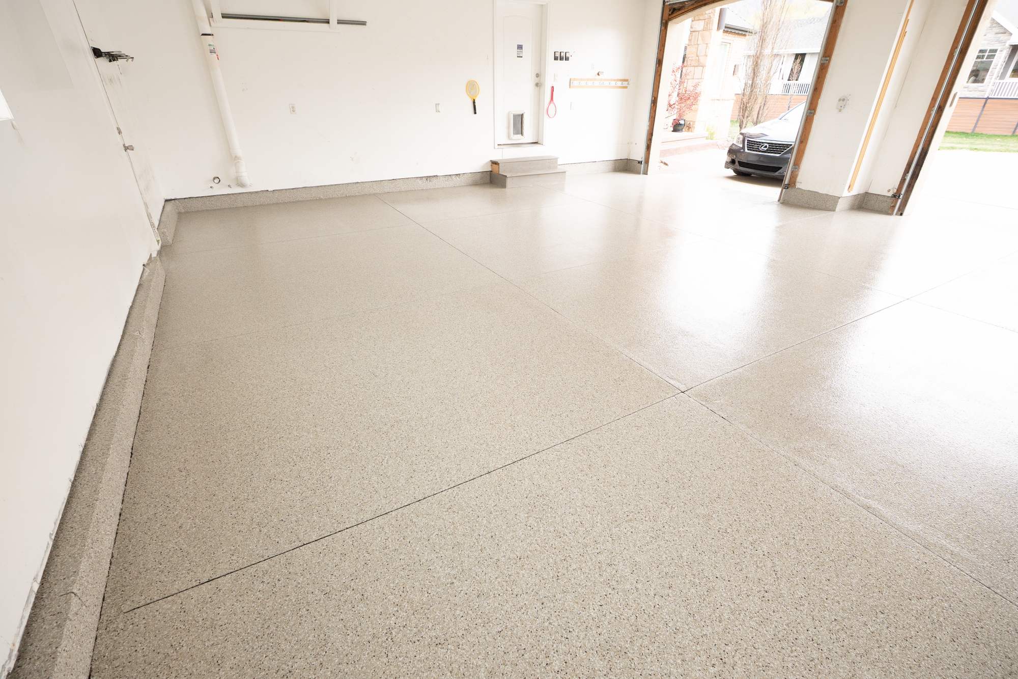 Residential flake epoxy floor coating by Lifetime Coatings in Utah