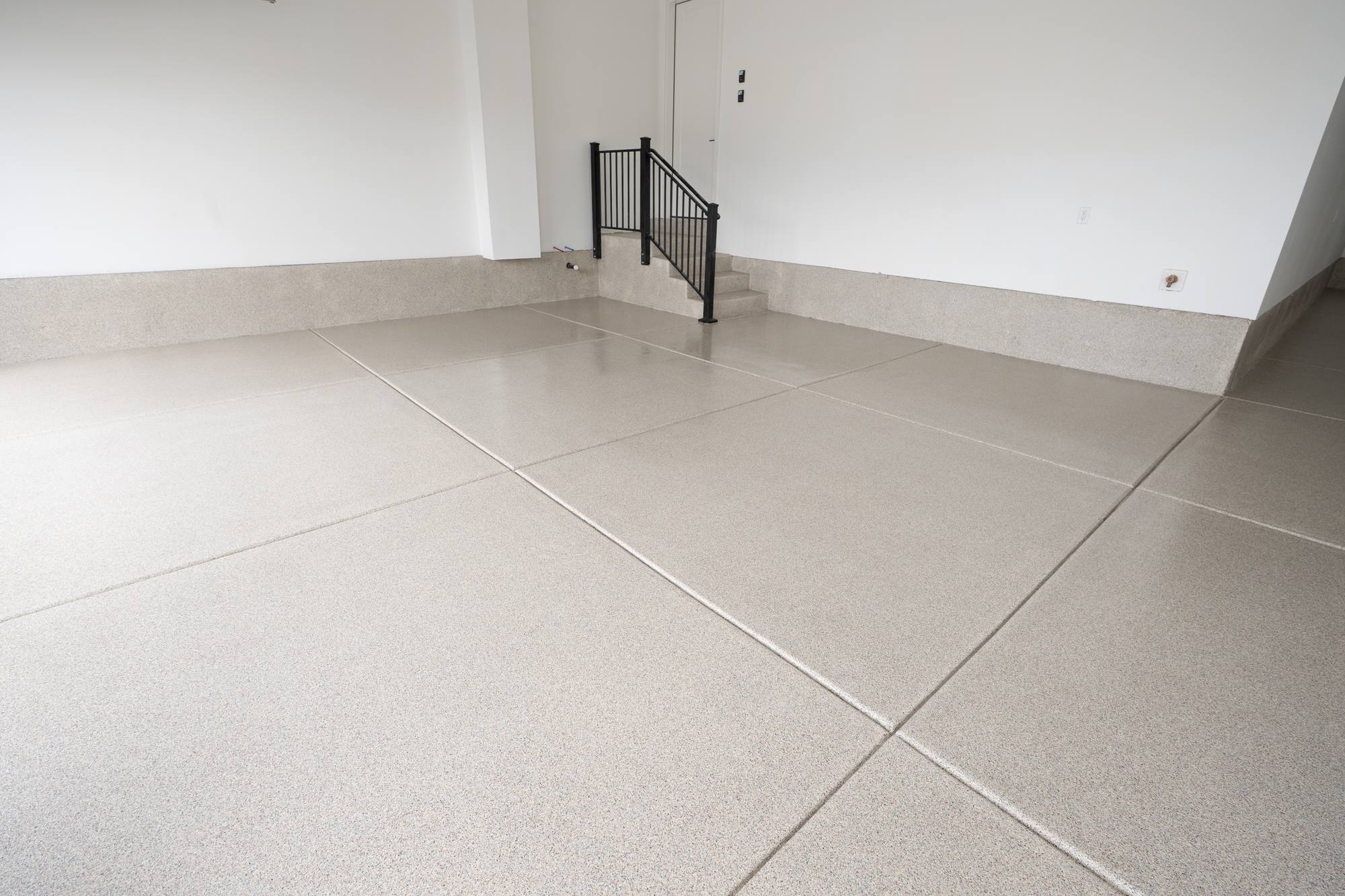 Residential flake epoxy floor coating by Lifetime Coatings in Utah