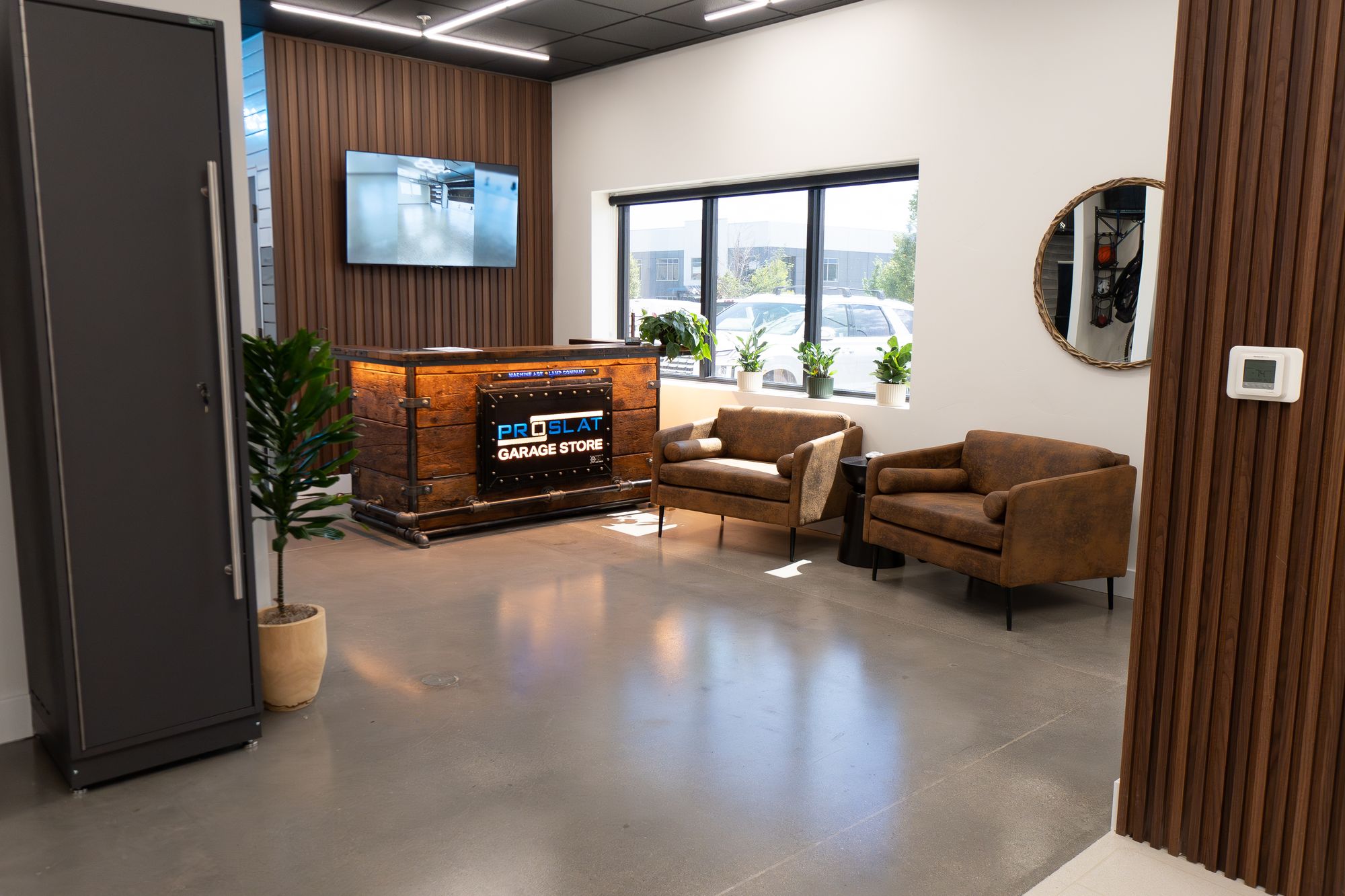 Residential flake epoxy floor coating by Lifetime Coatings in Utah