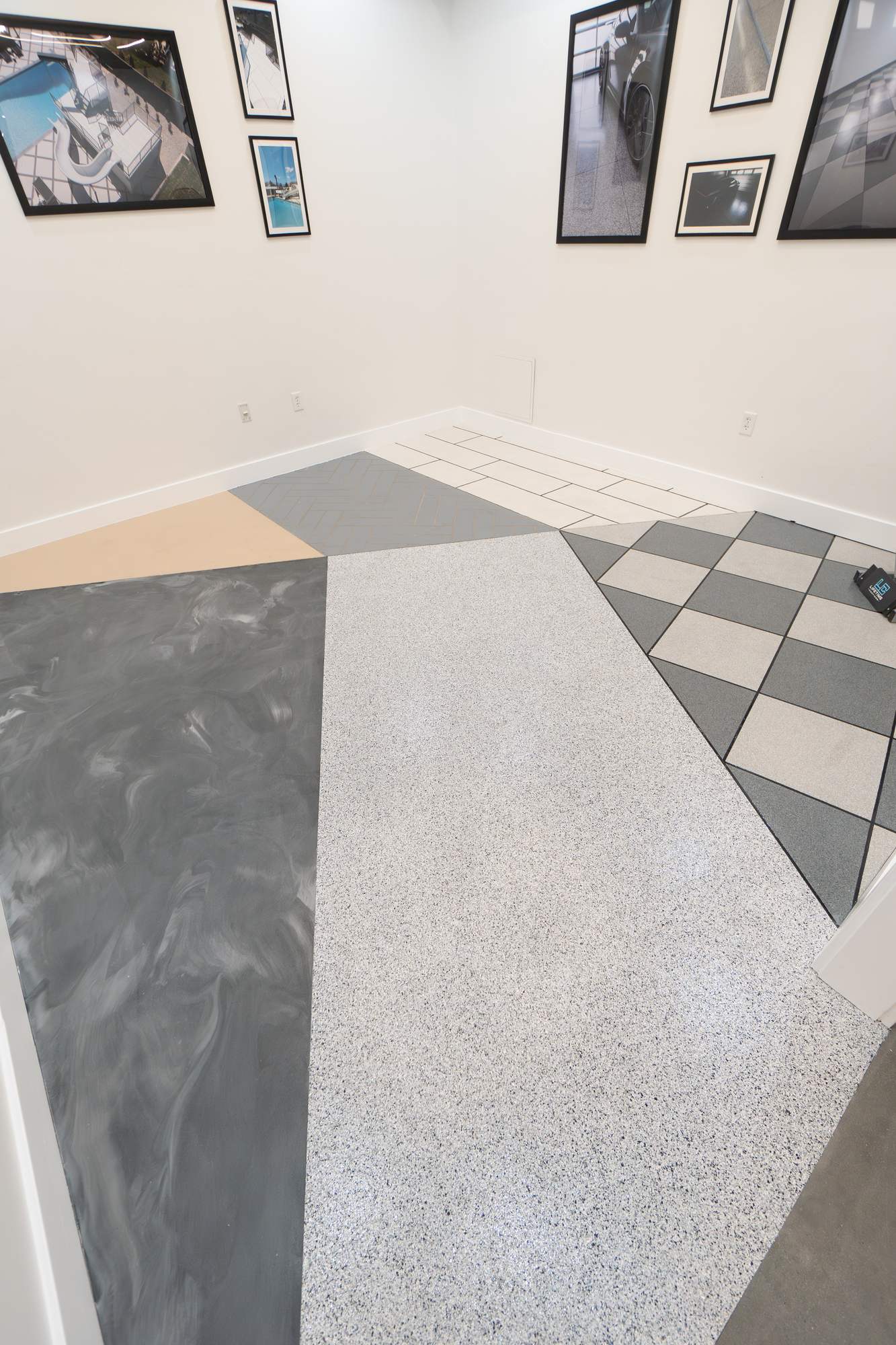 Residential flake epoxy floor coating by Lifetime Coatings in Utah