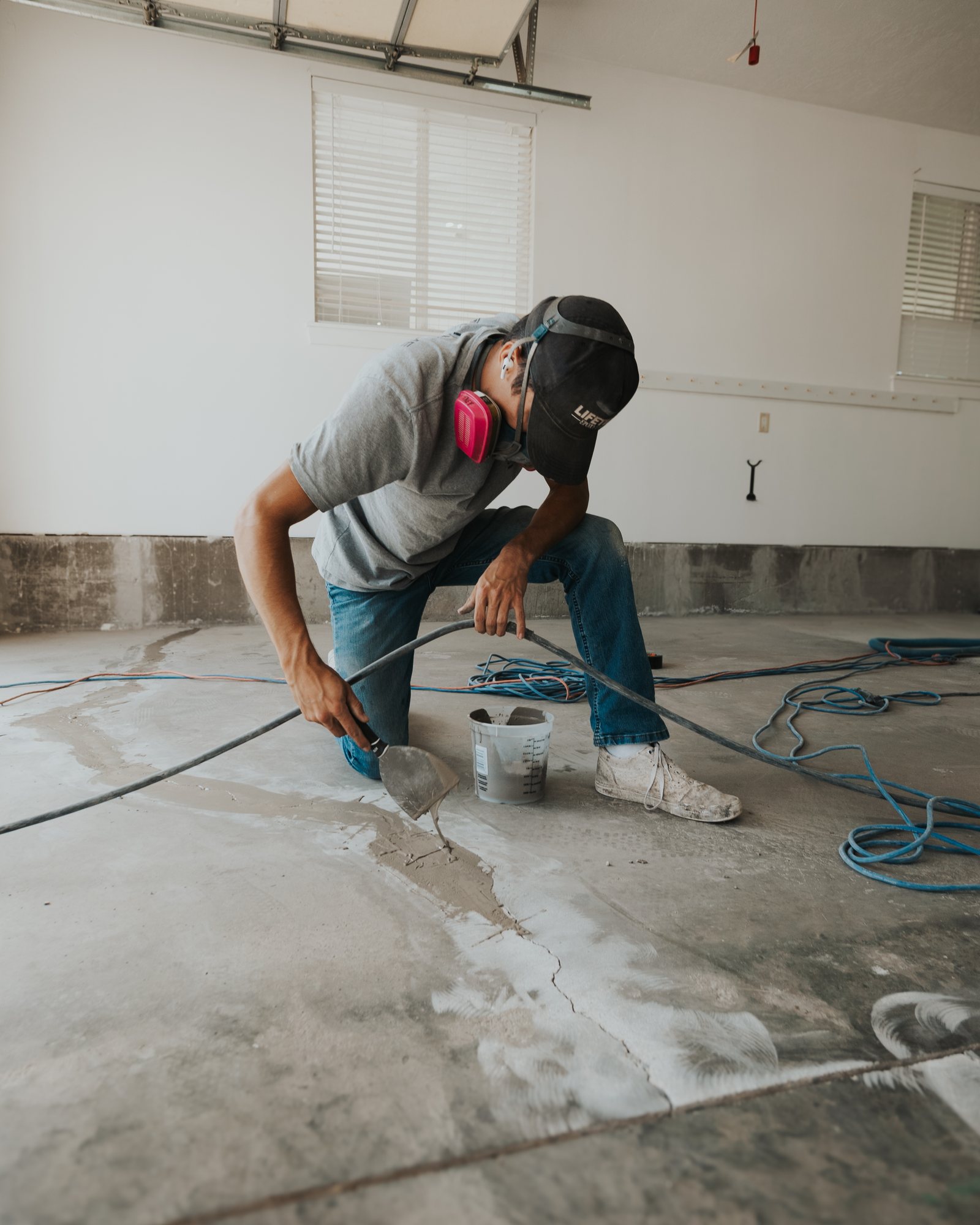 Residential flake epoxy floor coating by Lifetime Coatings in Utah