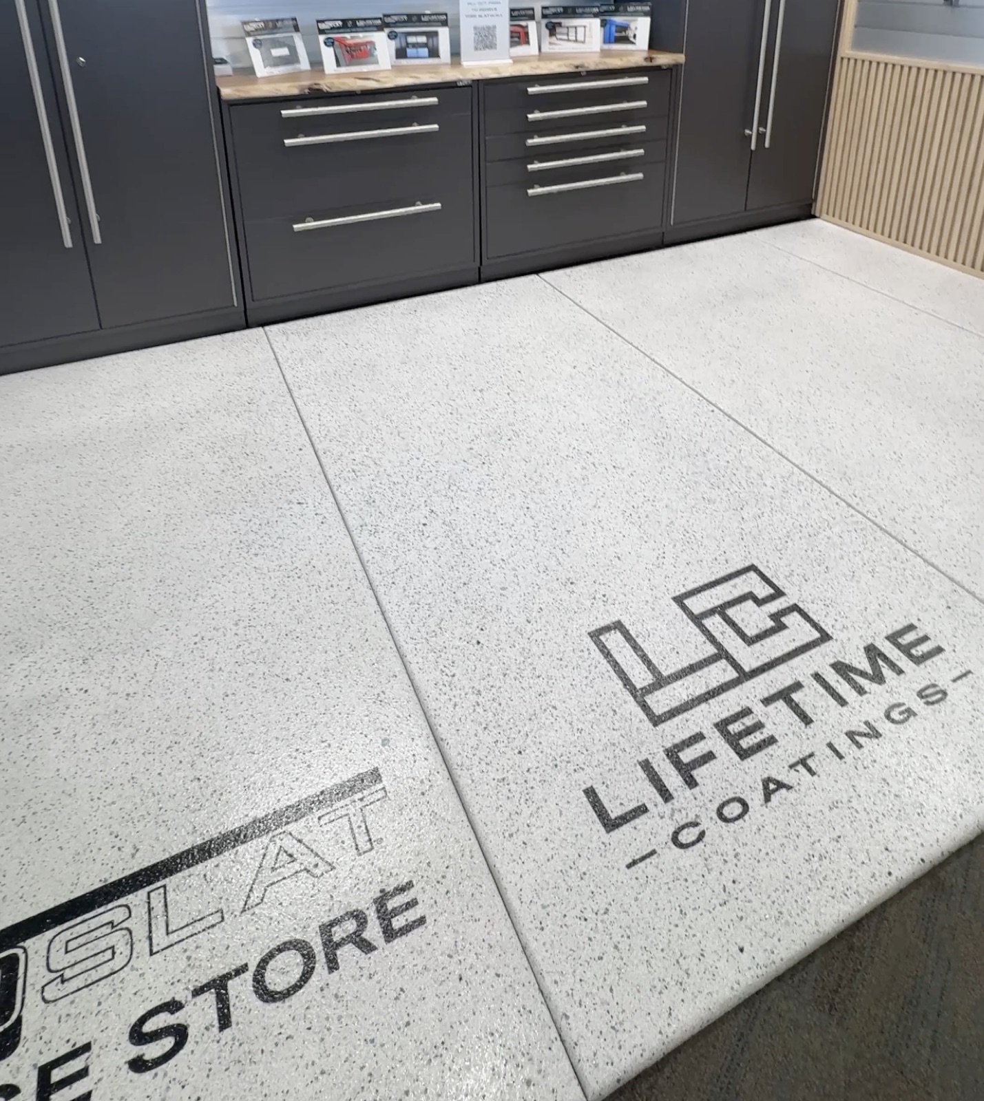 mica enhanced epoxy garage floor in Glacier