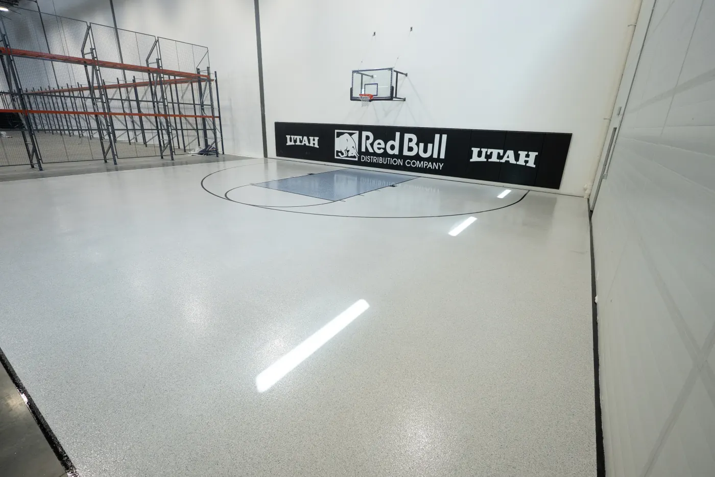 Frost flake epoxy garage floor by Lifetime Coatings