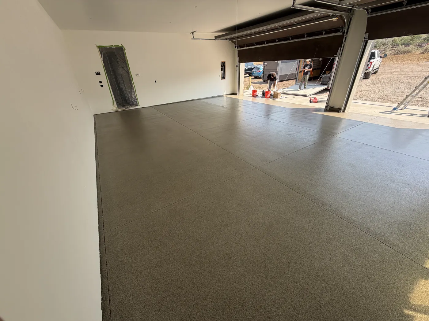 Clay flake epoxy garage floor by Lifetime Coatings