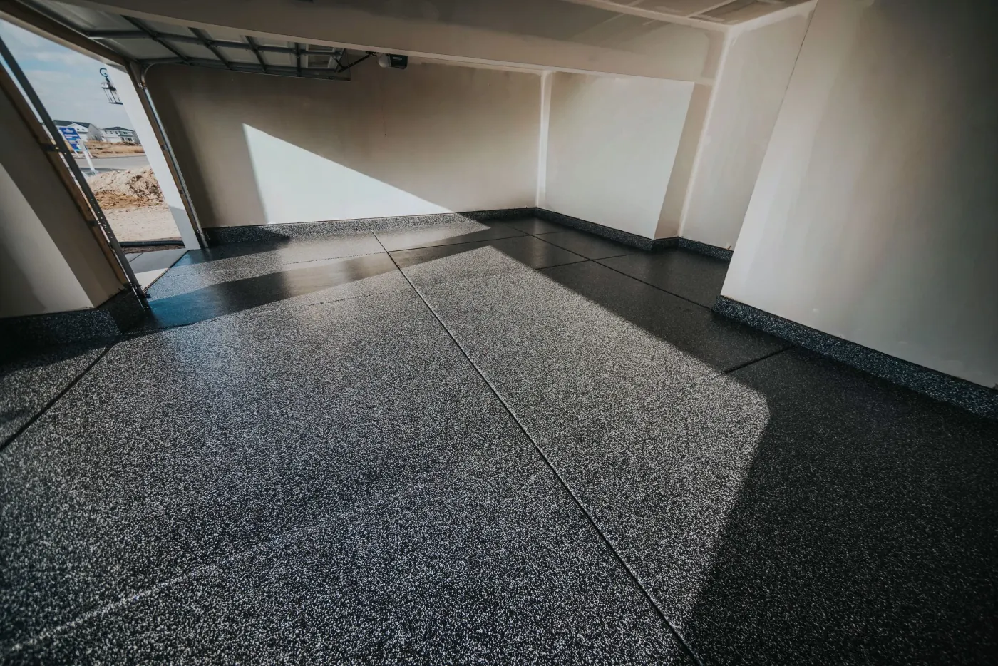 Igneous flake epoxy garage floor by Lifetime Coatings