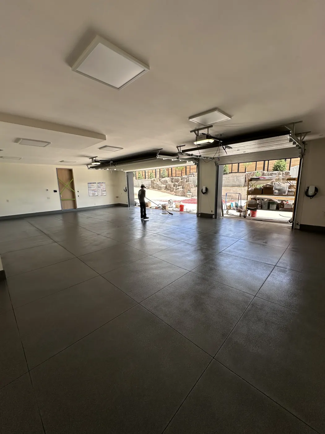 Eclipse flake epoxy garage floor by Lifetime Coatings