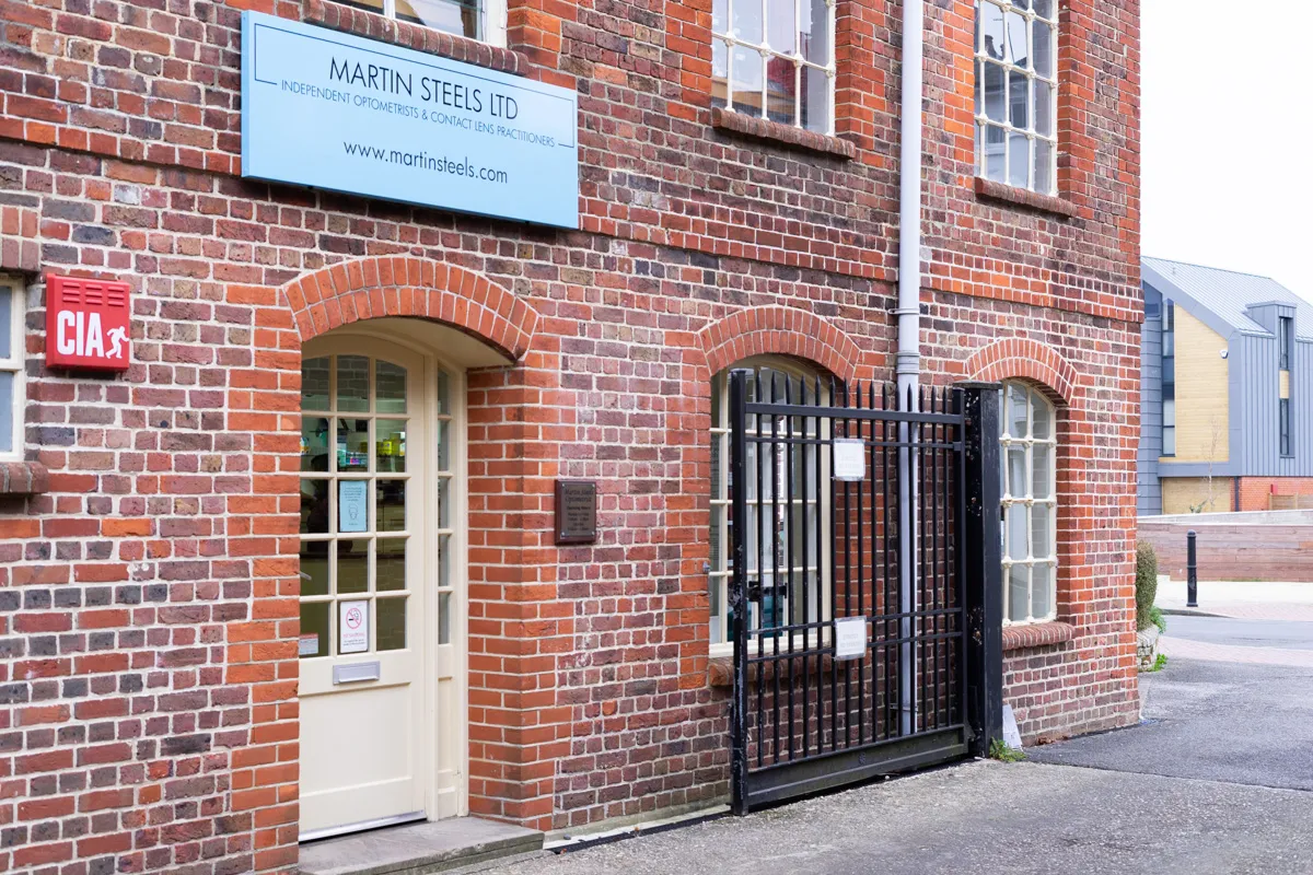 Martin Steels Optometrist in Emsworth front entrance