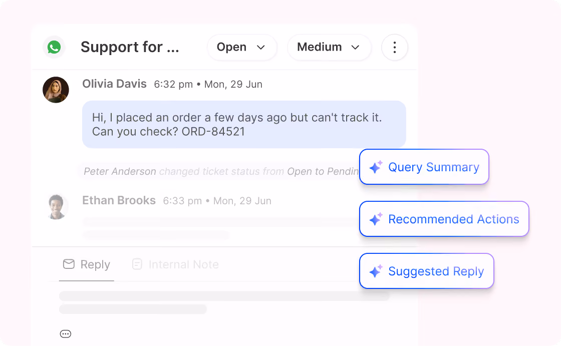 Customer support chat showing order tracking request with options for query summary, recommended actions, and replies.
