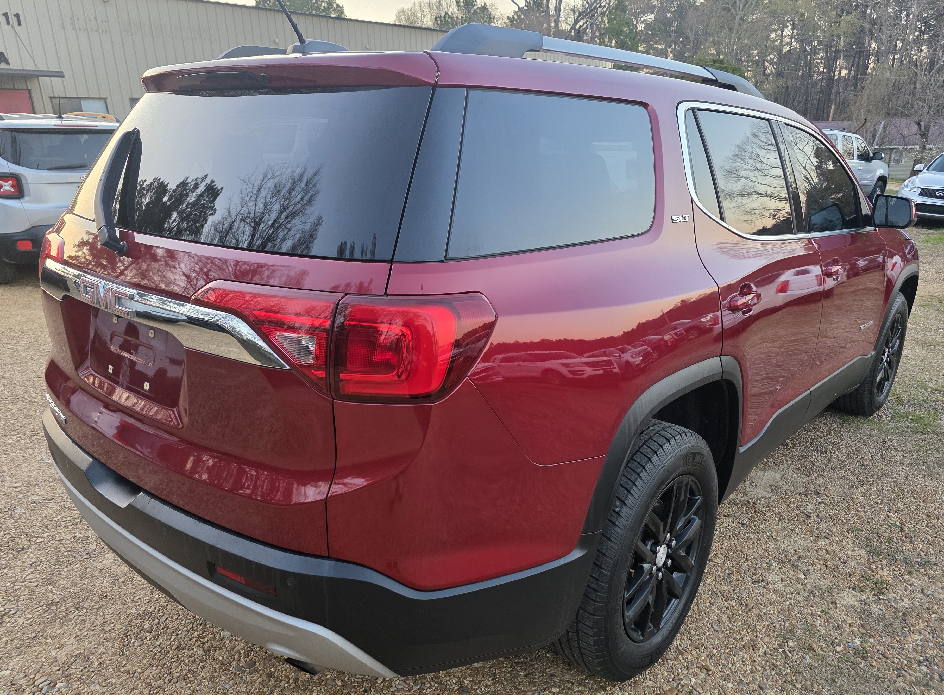 image of interior features for auto dealership