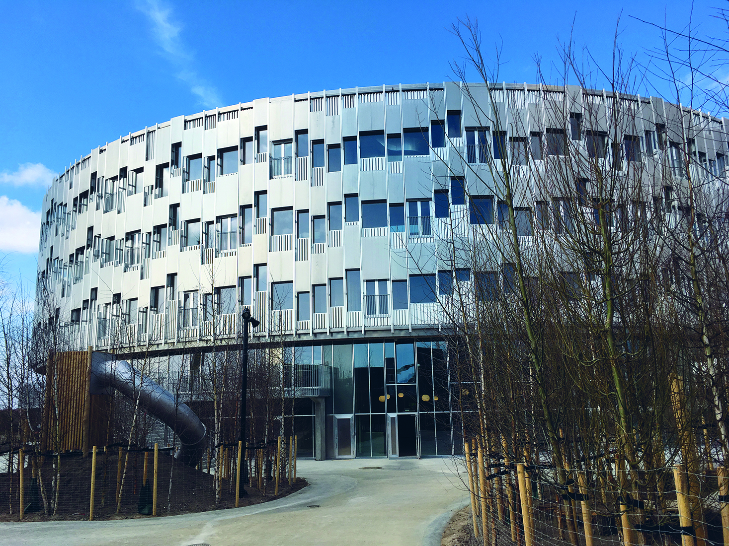 Kalvebod Fælles skole set udefra