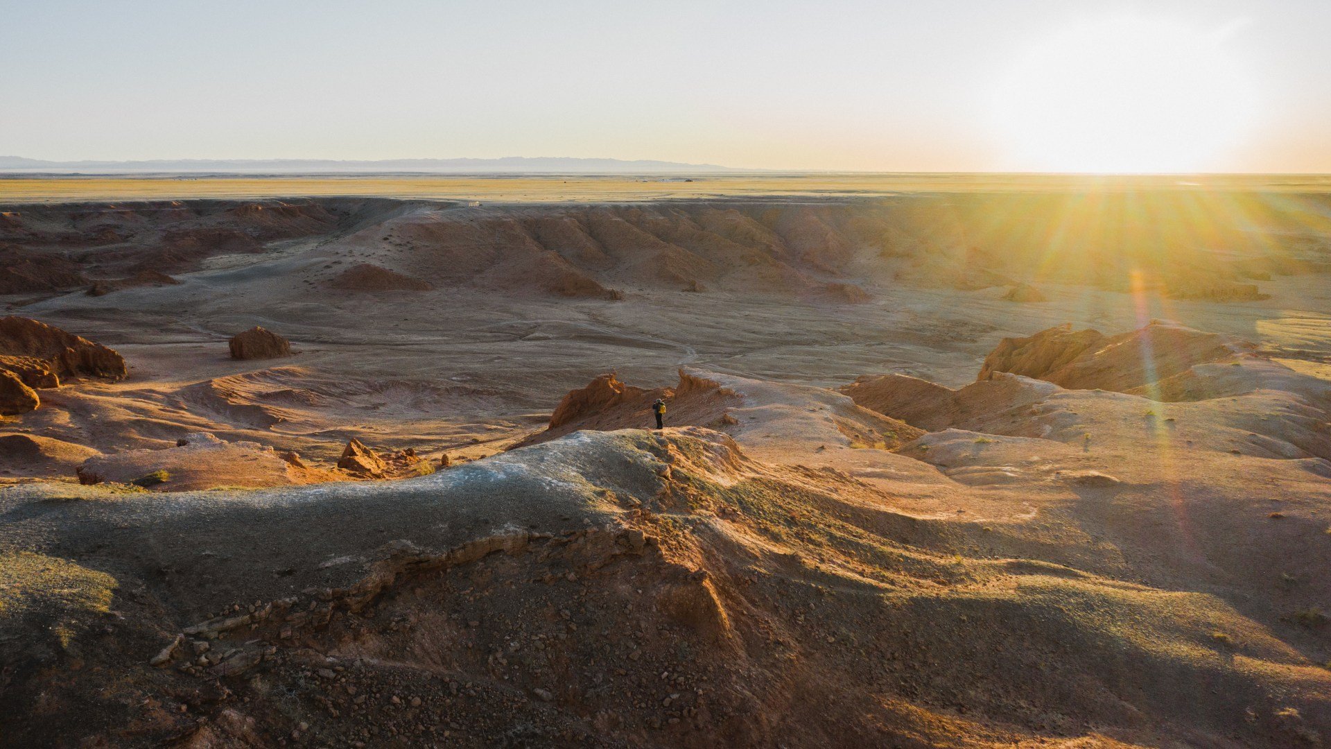 Im Land der Nomaden: Unendliche Weiten, imposante Wüsten & mongolische Handwerkskunst
