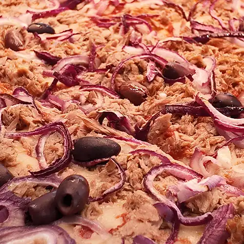 Traditional Napoletana pizza