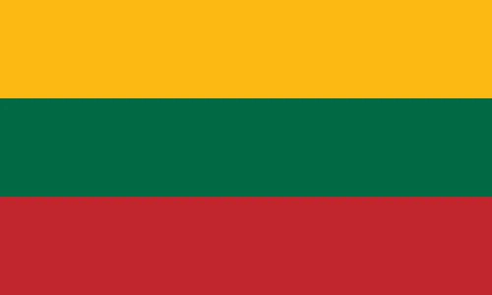 Drapeau à trois bandes horizontales : jaune (en haut), verte (au milieu) et rouge (en bas).
