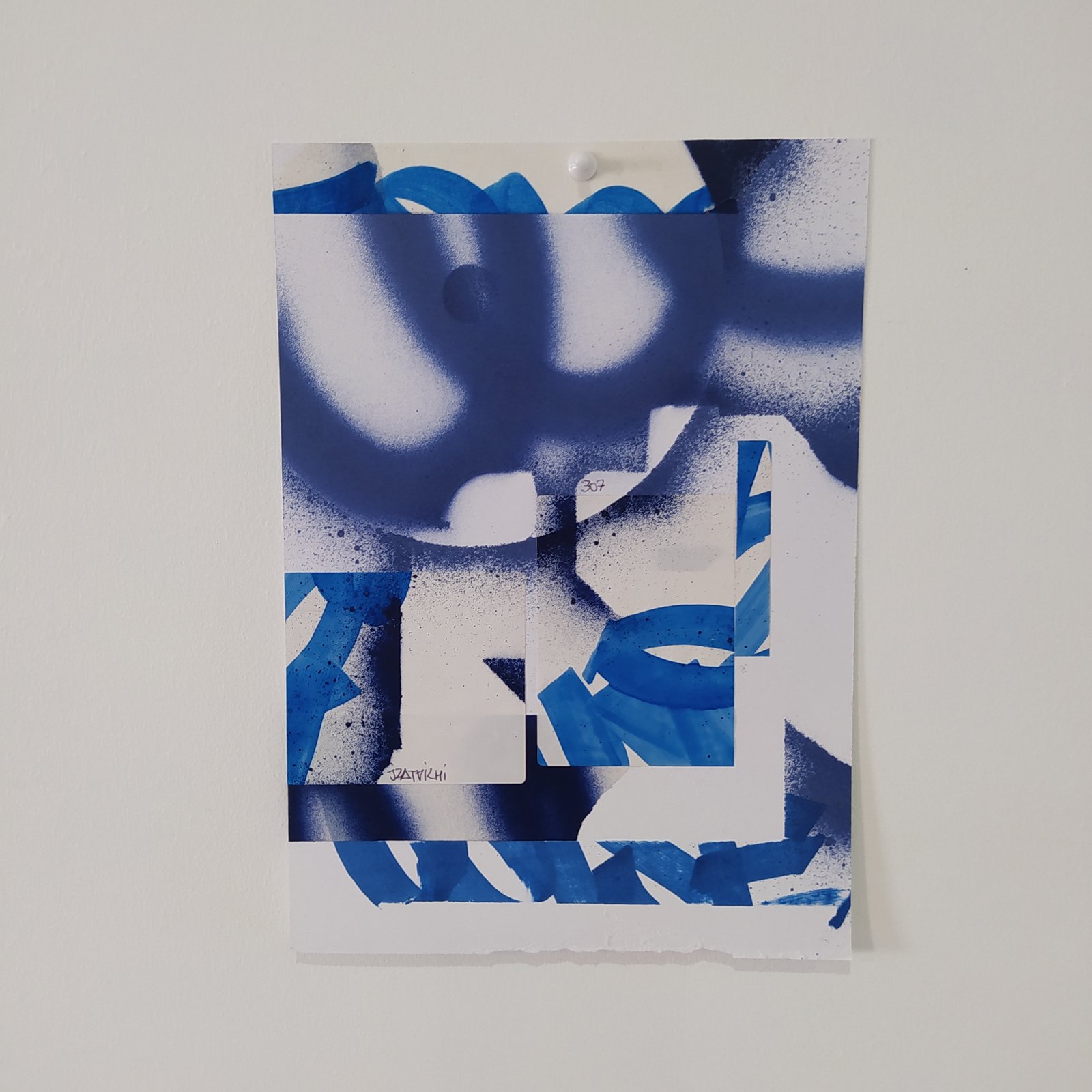 Collage abstrait A4 JZatoichi. Mélange de lettering, couleurs vives et textures papier. Œuvre unique, expédition rapide.