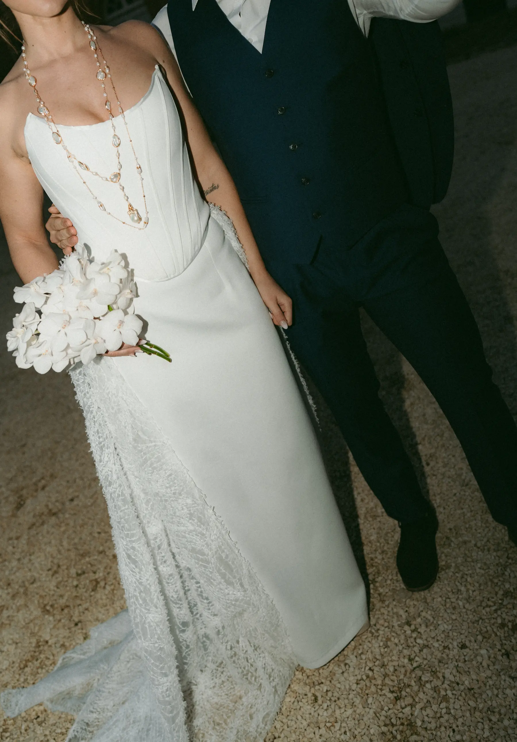 Formule Essentiel mariage couple extérieur Dordogne - Reportage mariage 1800€