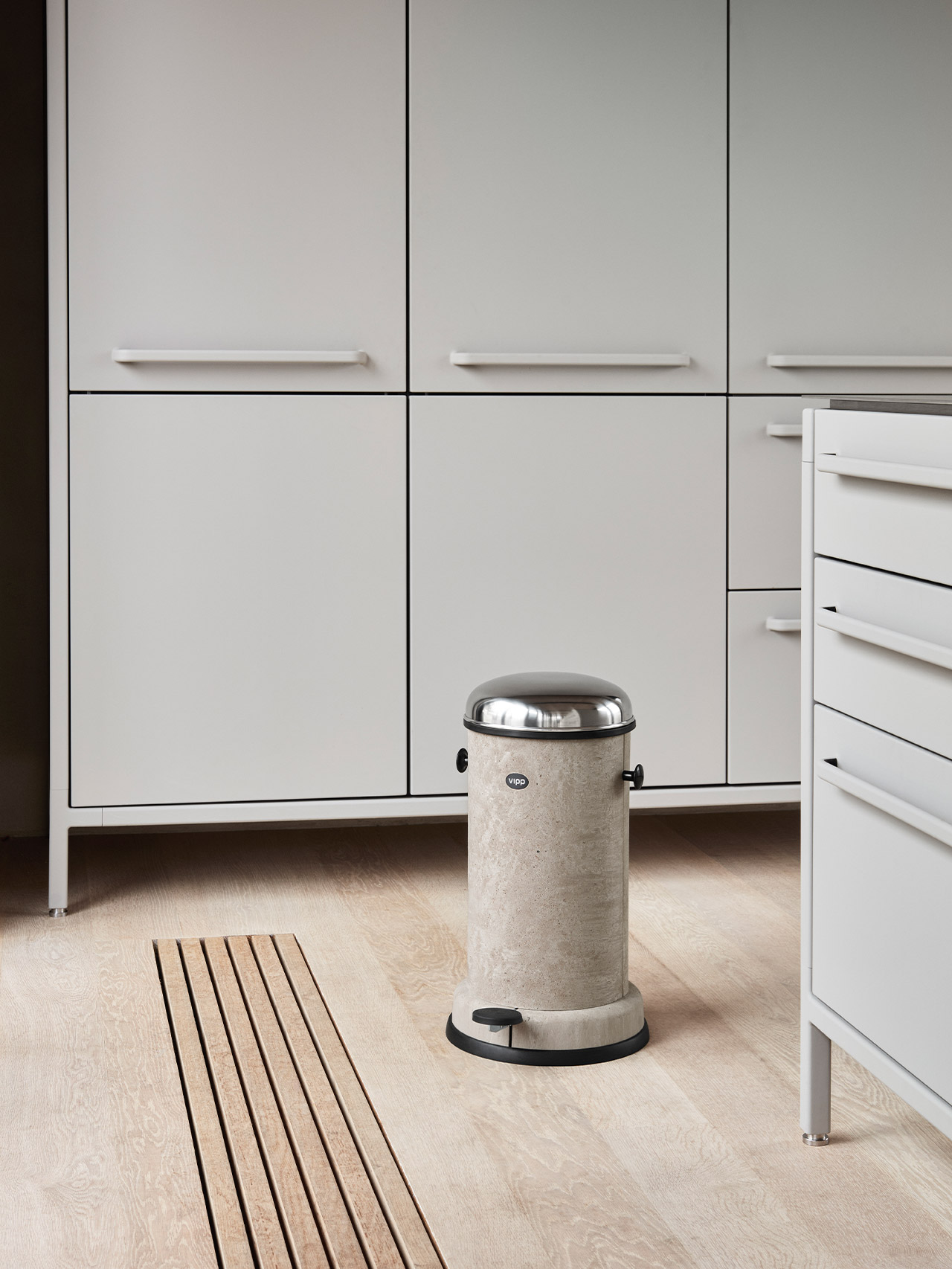 Pedal bin, 75% with recycled material, in beige from Vipp