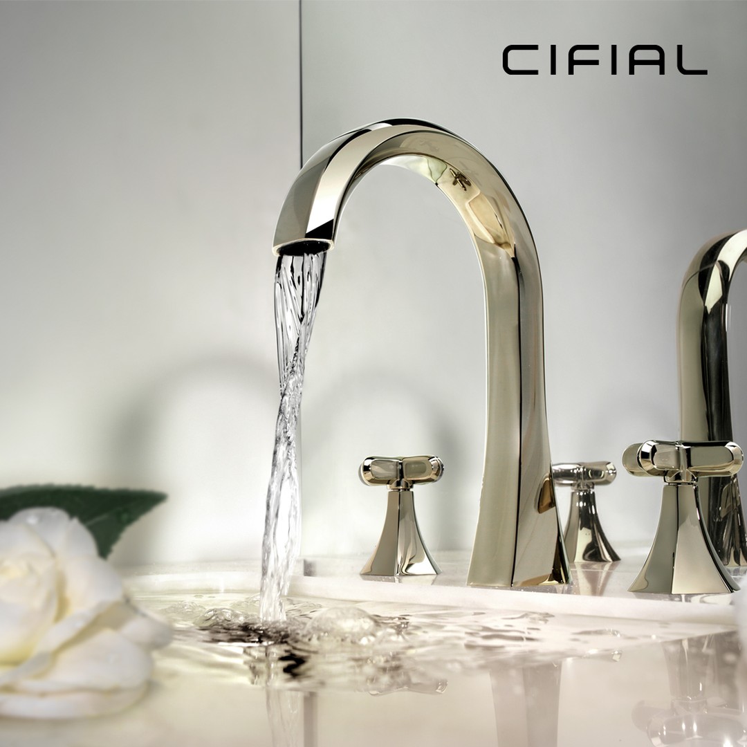 Gold countertop mixer tap from Cifial, collection Hexa