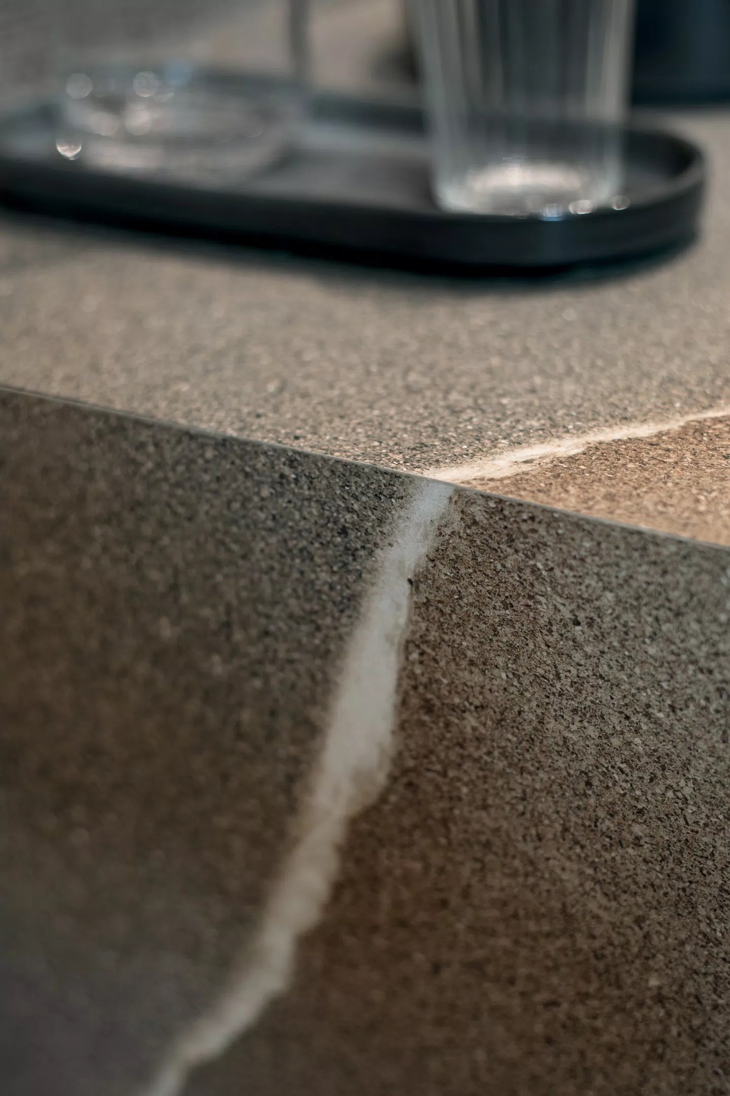 Porcelana com efeito pedra da marca Florim, coleção Coretech