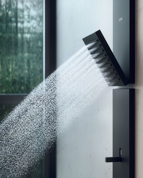 Detail of running water from the body jet, included on the shower panel Axor ShowerComposition in black.