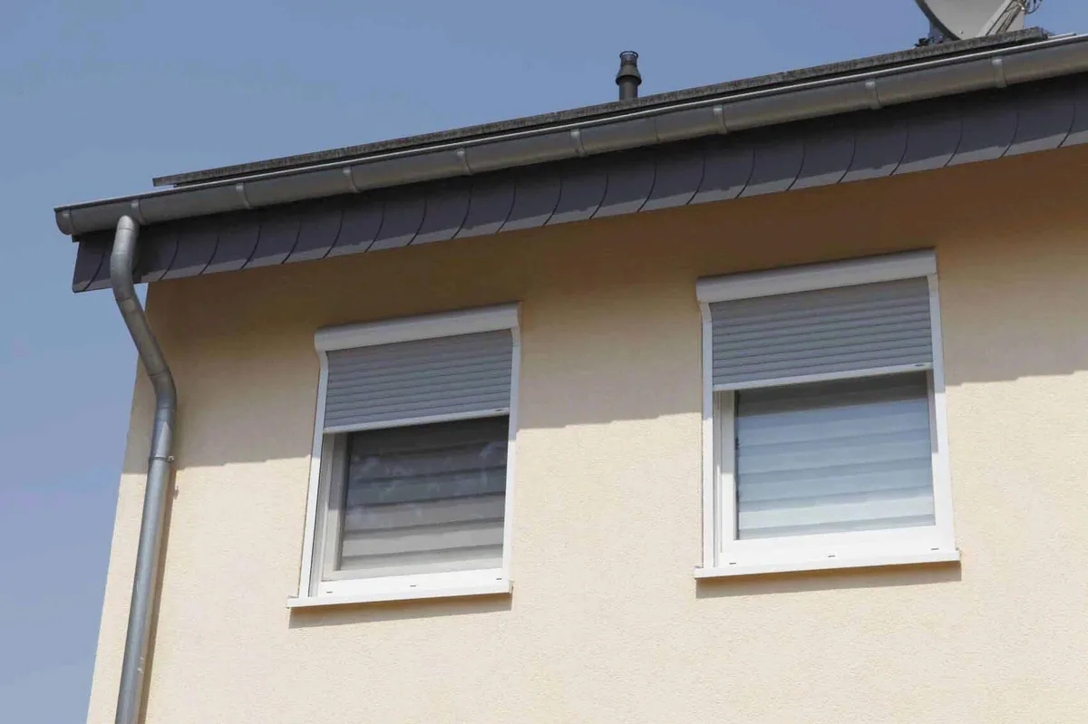 Rollladen-Modernisierung an einem Einfamilienhaus – koordiniert von Volker in Frankfurt