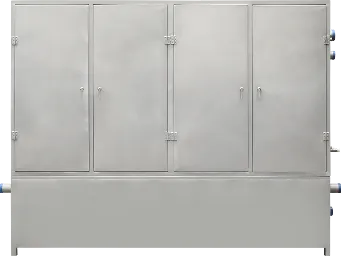 Unidad de chiller industrial metálica rectangular con puertas cerradas y tuberías laterales.
