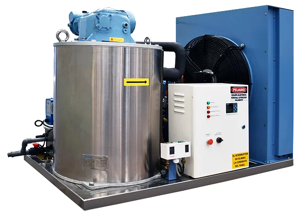 Maquinaria industrial con tanque metálico cilíndrico, ventilador grande y panel de control eléctrico.