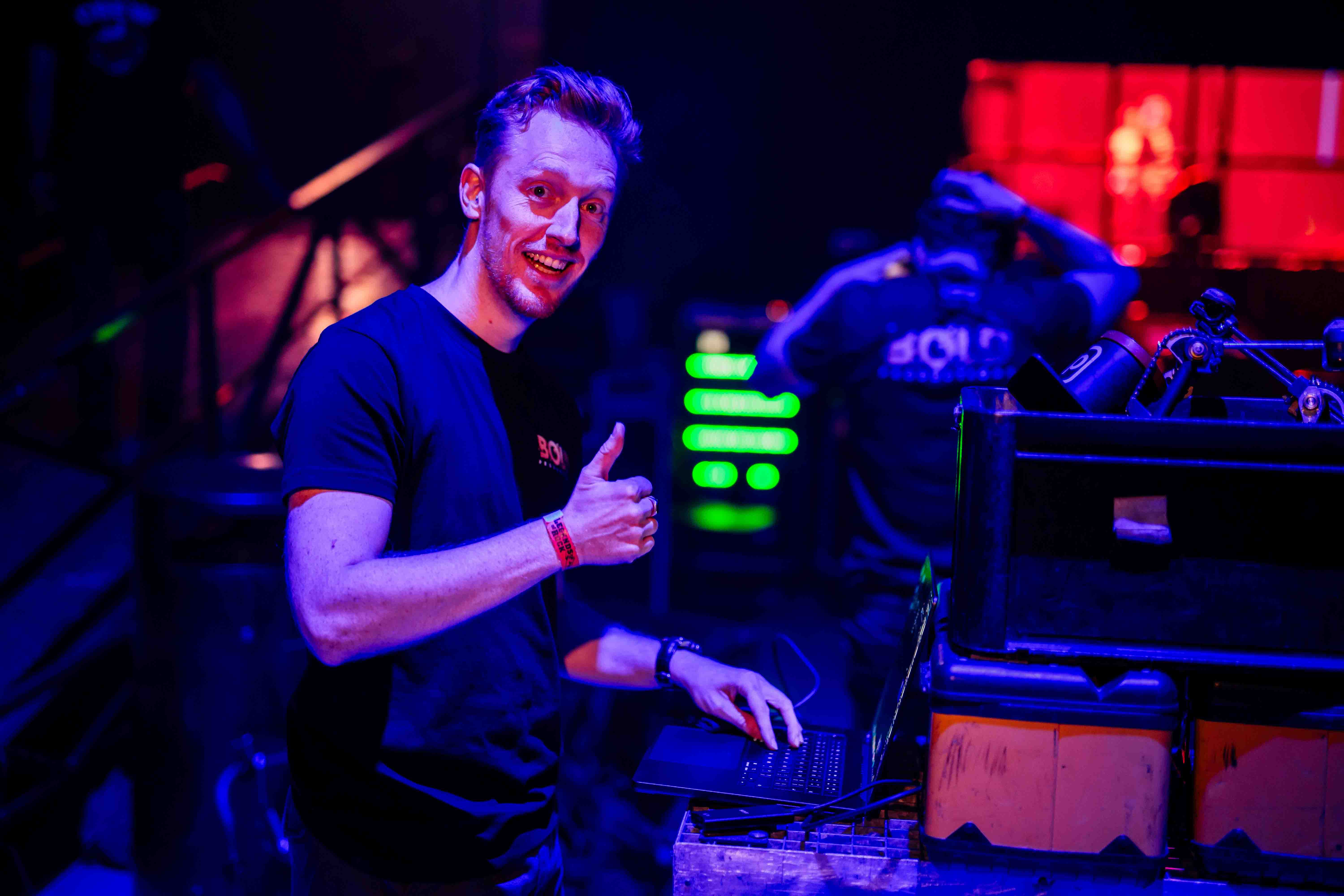 Mike Ampting, eigenaar van Bold Productions met zijn team.