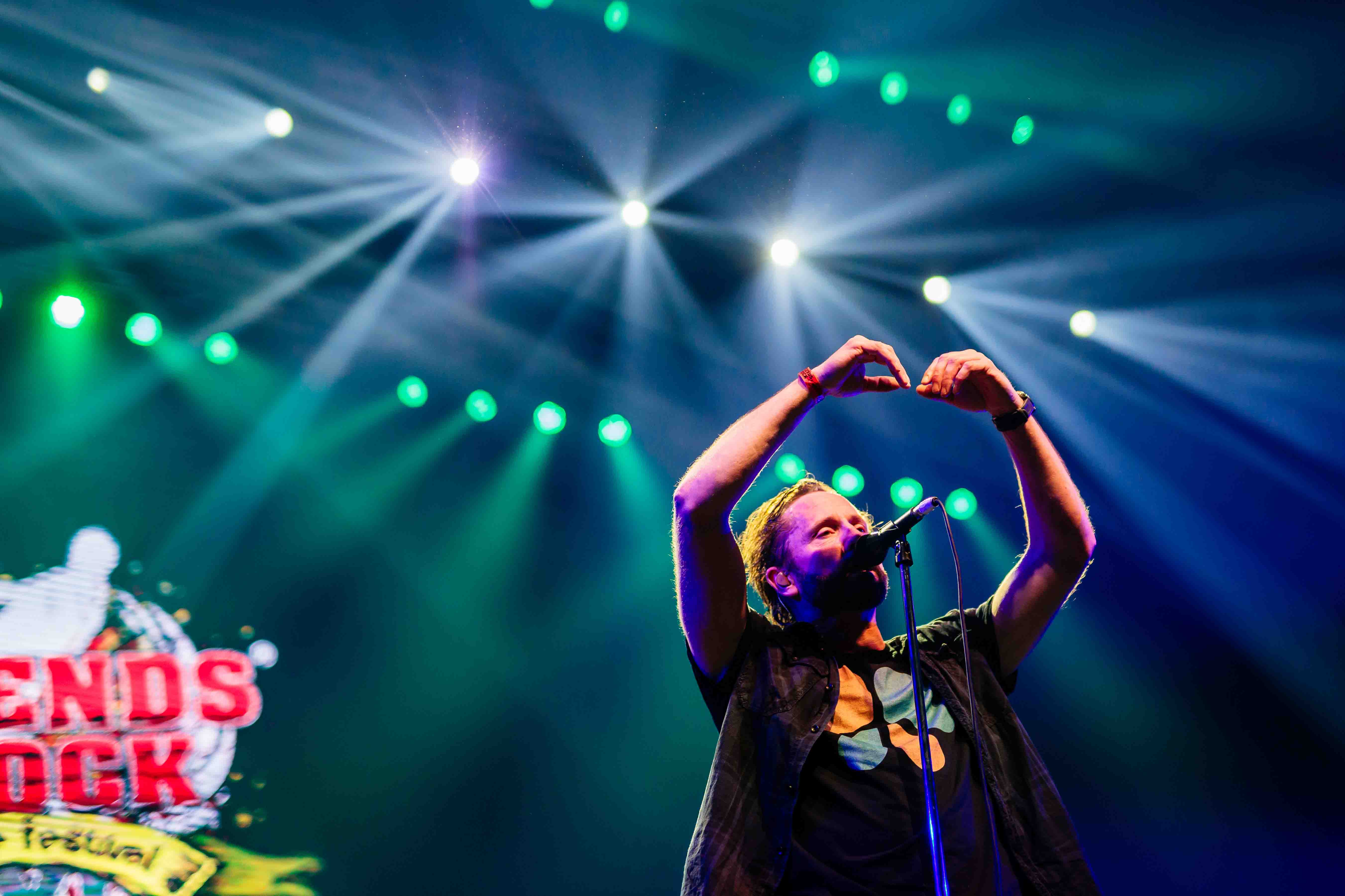 Een zanger tijdens Legends of Rock. Foto door Bold Productions contentspecialist voor Events & Artiesten.