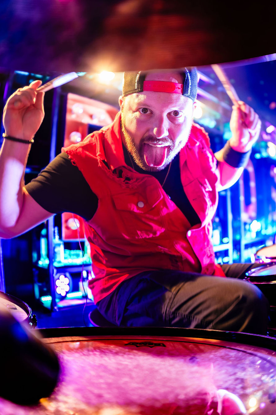 Een drummer tijdens een live-optreden. Vastgelegd door Bold Productions contentspecialist voor Events & Artiesten.