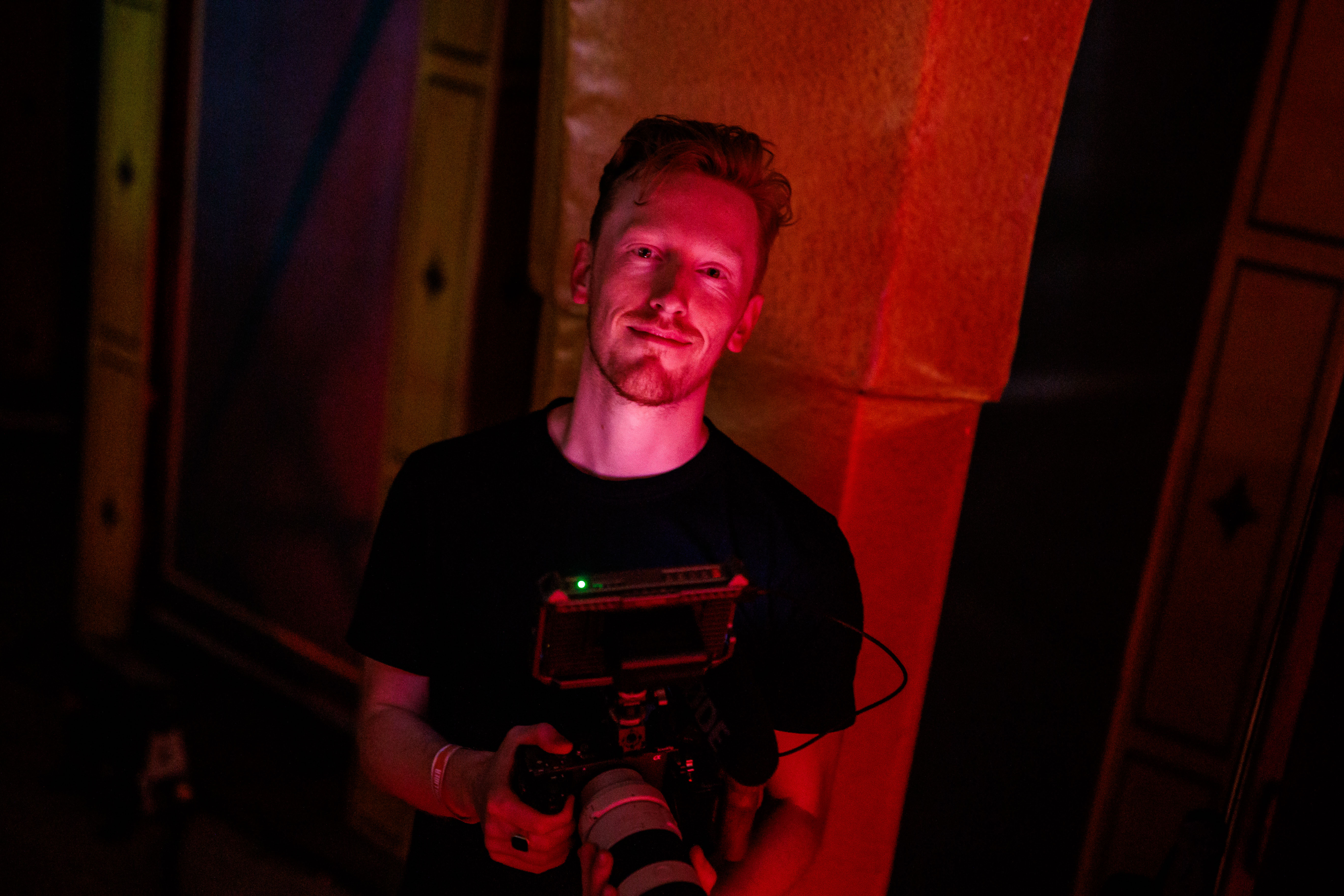 Mike Ampting, eigenaar van Bold Productions tijdens een opdracht.