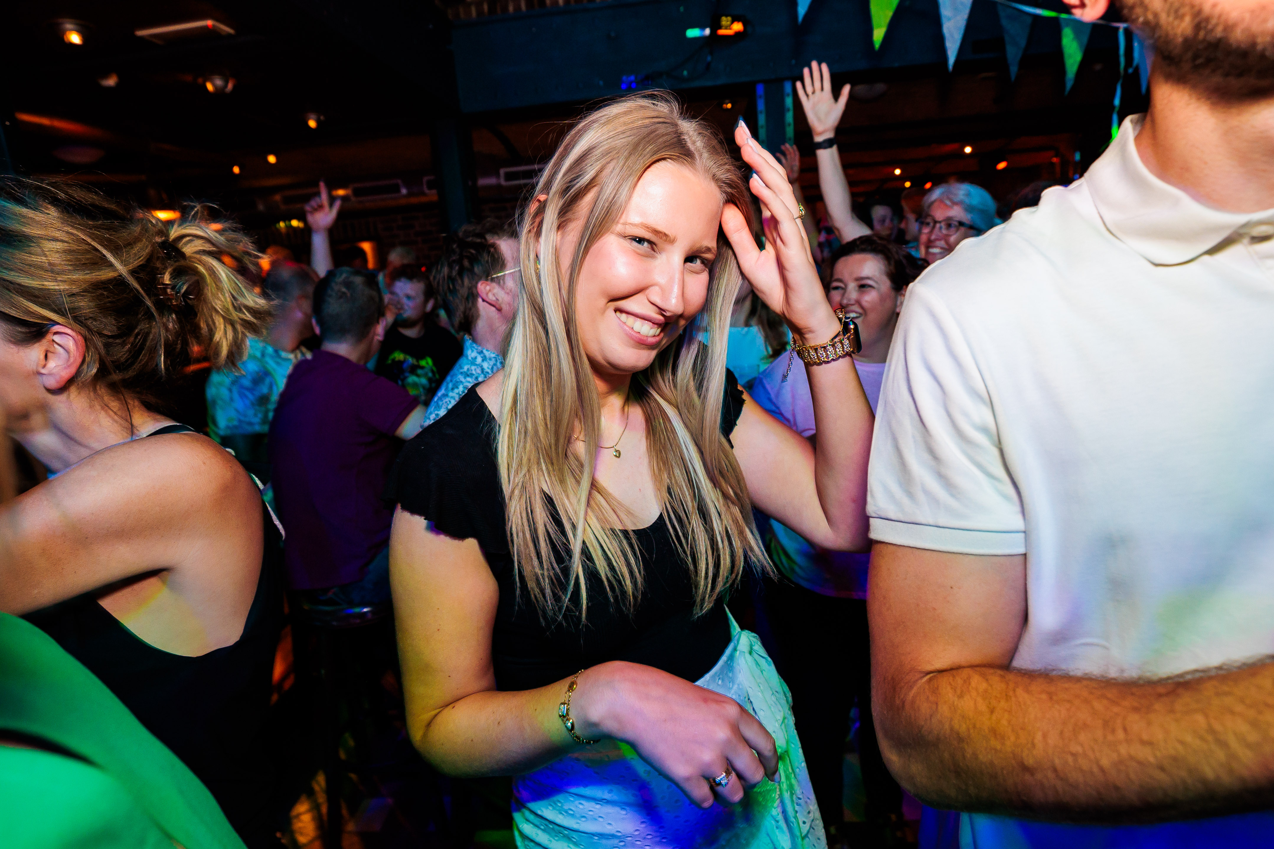 Een foto van een bedrijfsfeest. Vastgelegd door Bold Productions, contentspecialist voor Events & Artiesten.