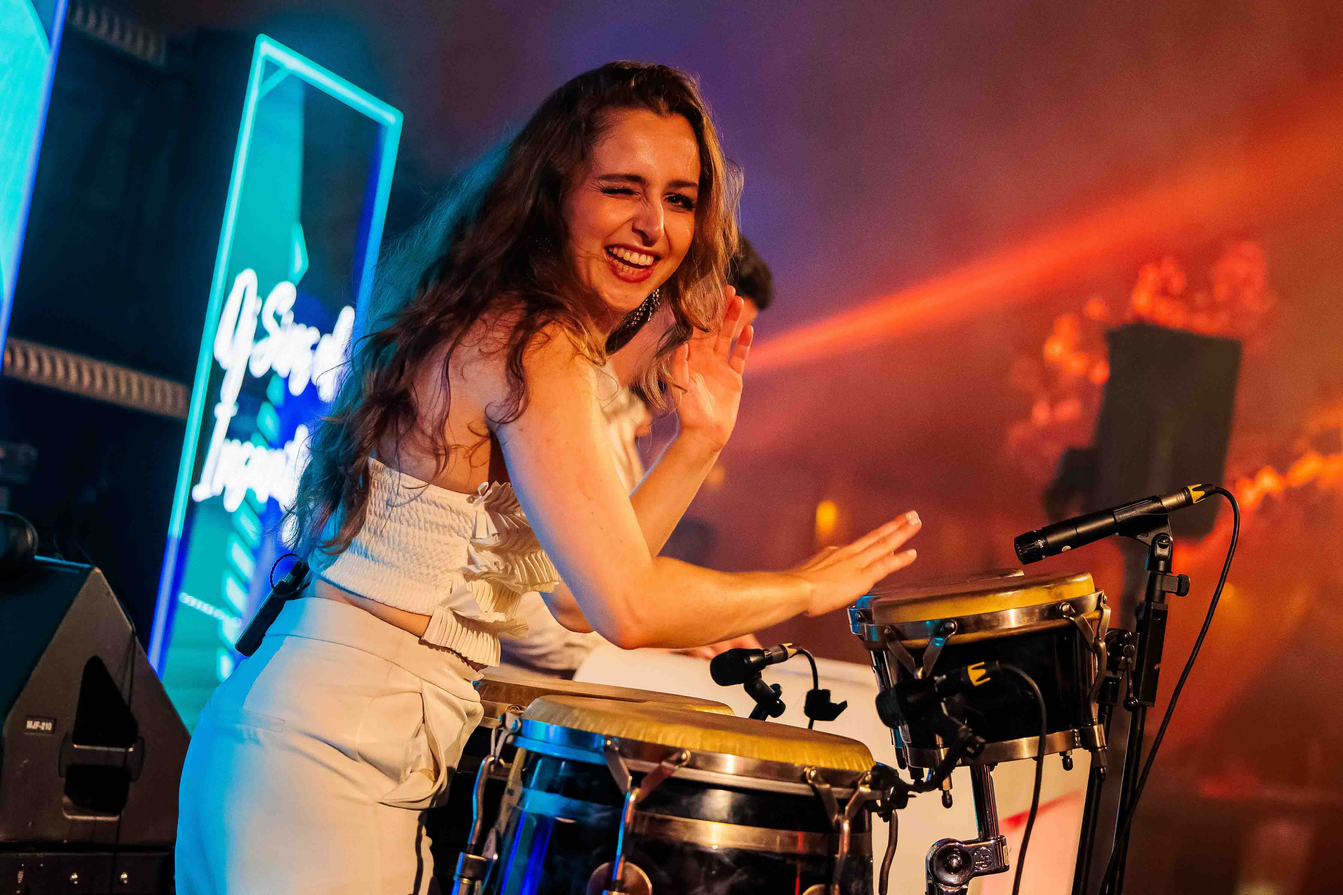 Sfeerbeeld van een live optreden gemaakt door Bold Productions, contentspecialist voor Events & Artiesten.