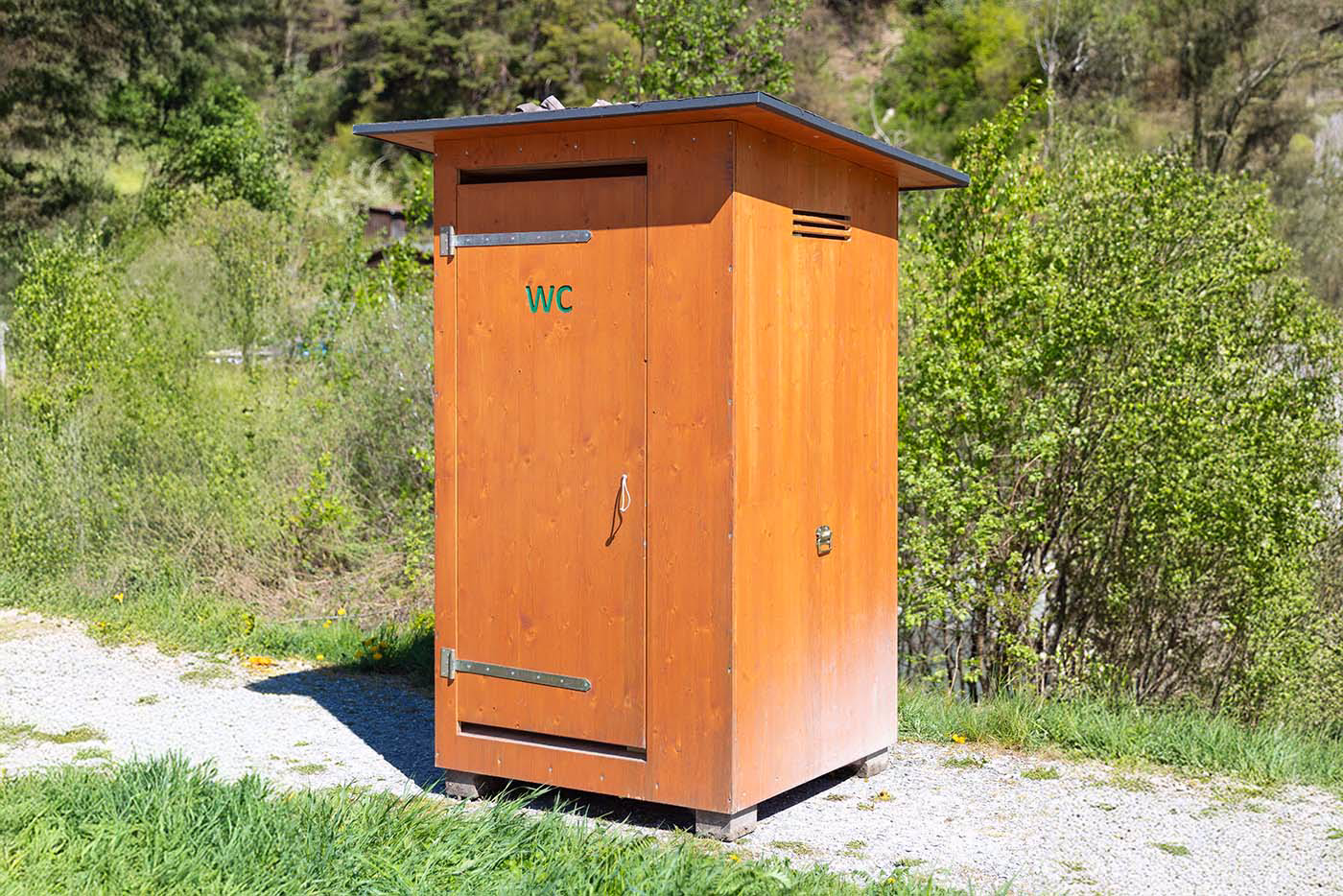 cabine en bois pour WC mobile