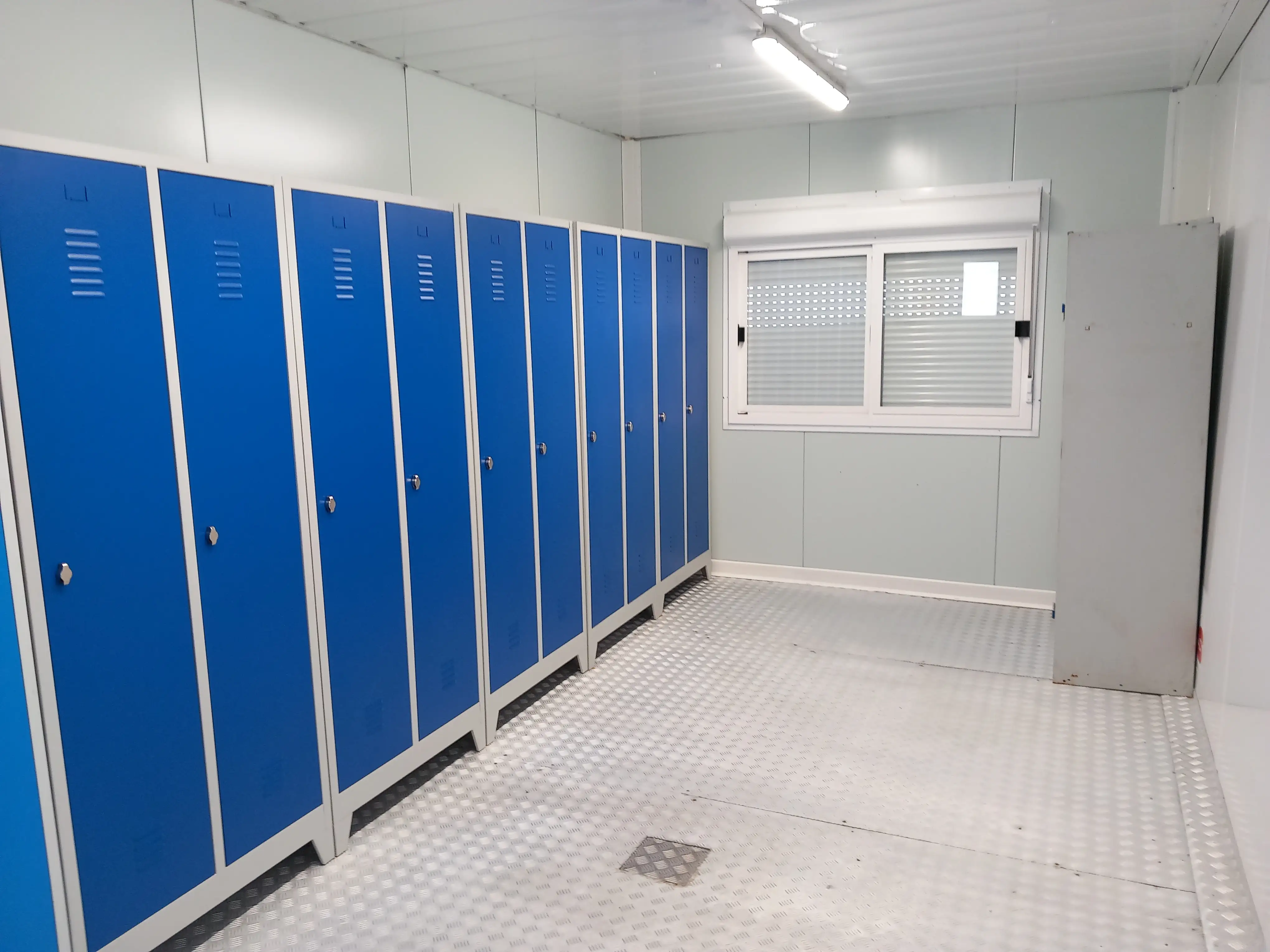 Cuisine mobile de 14 modules installée à Oiry