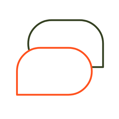Zwei überlappende Sprechblasen-Umrisse, eine orange im Vordergrund und eine dunkelgrüne im Hintergrund.