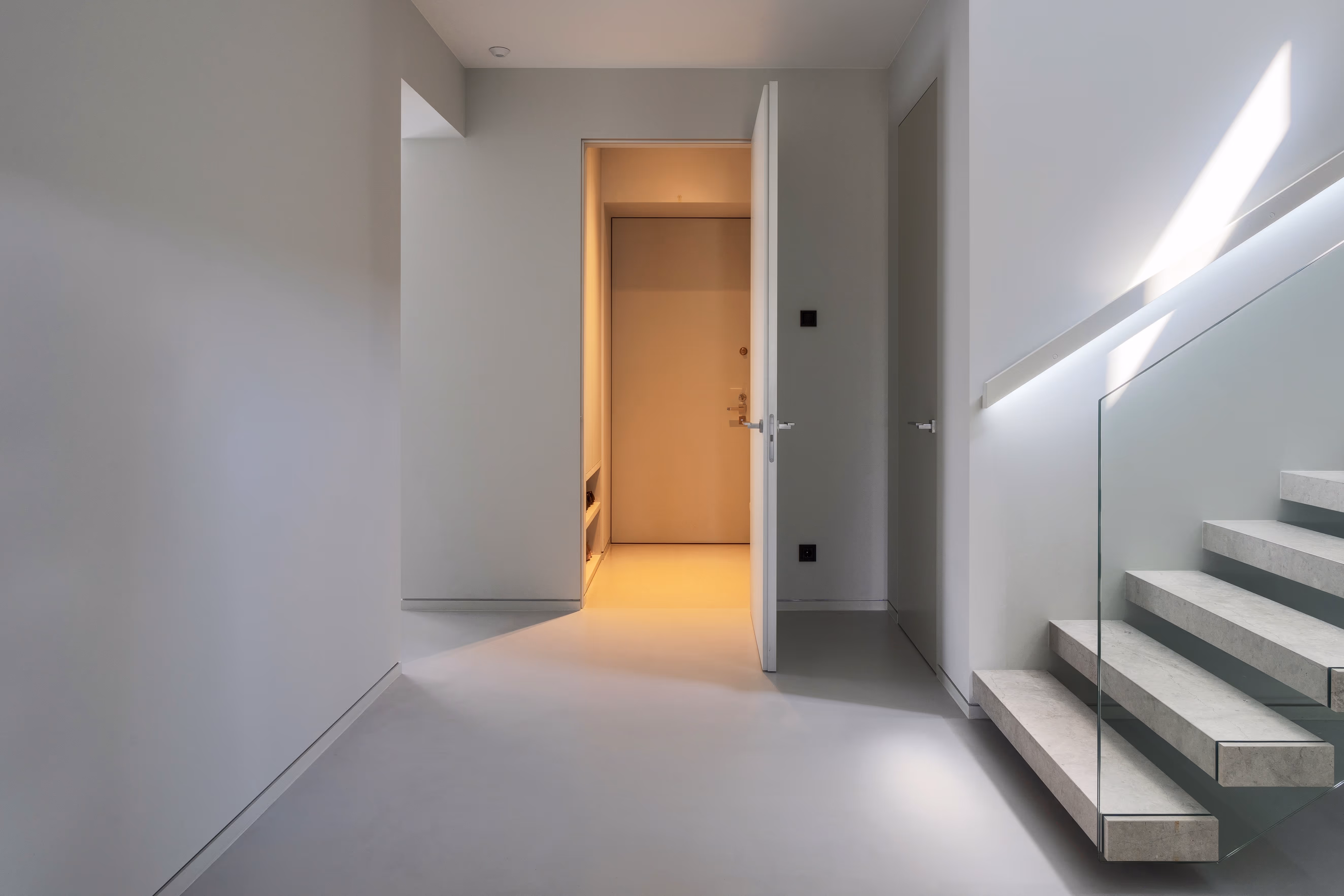 HOTEL LOCK