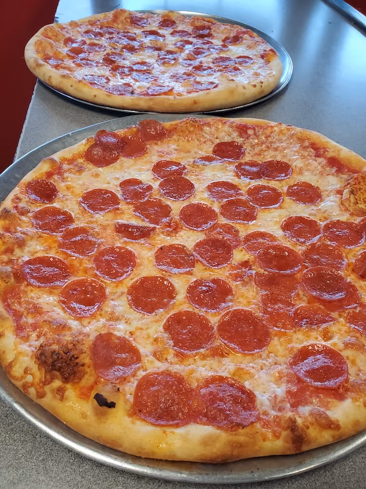2 Pepperoni pizzas