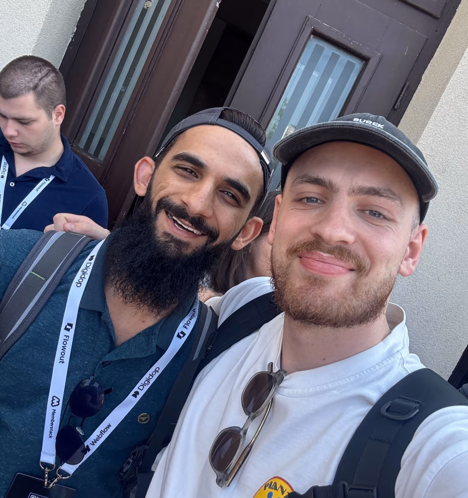 FLOWconf 2025 Day 1: Photo with Kamran