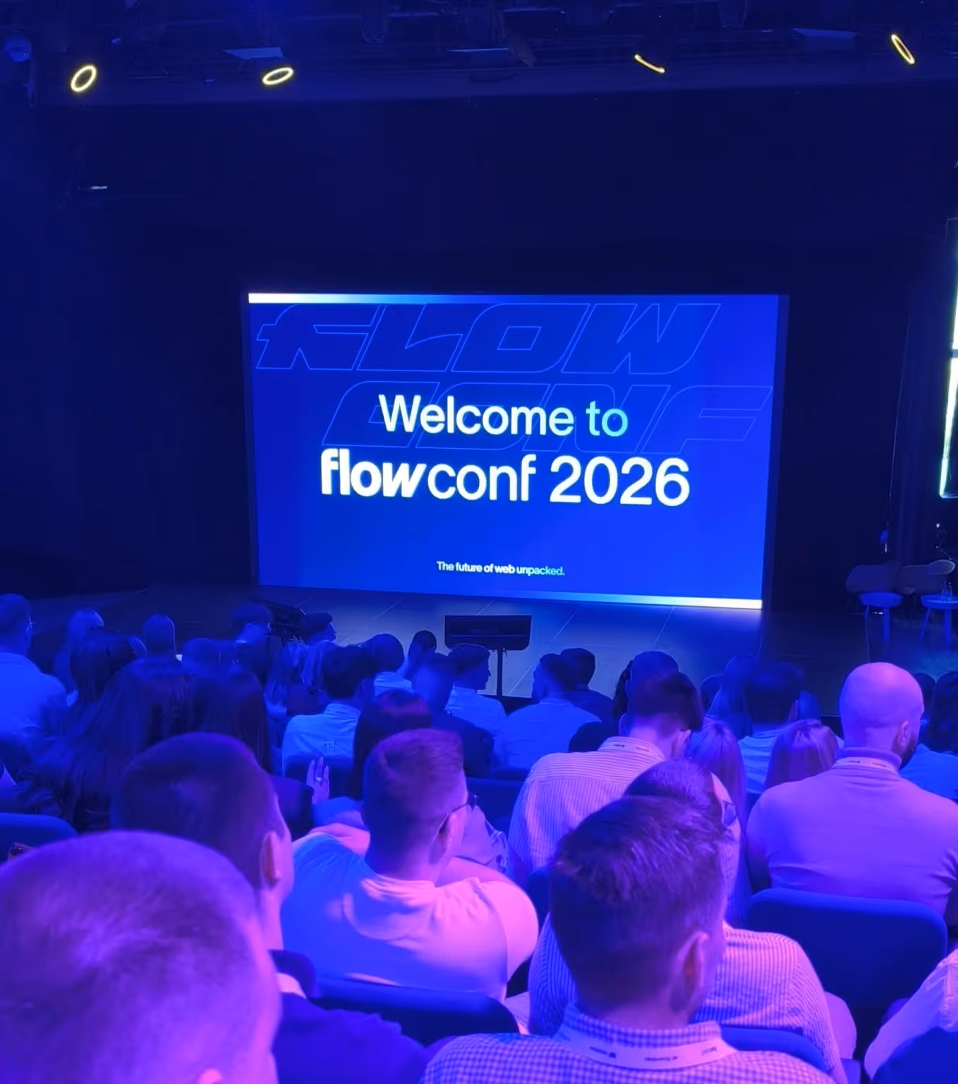 A packed one-day agenda at flowConf