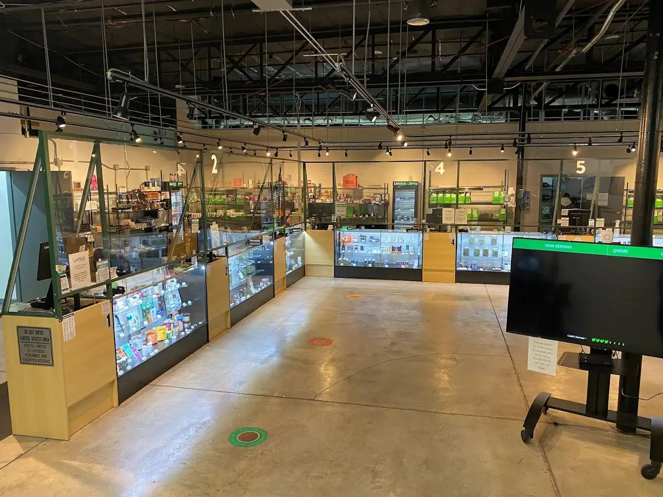 LivWell Fort Collins dispensary exterior