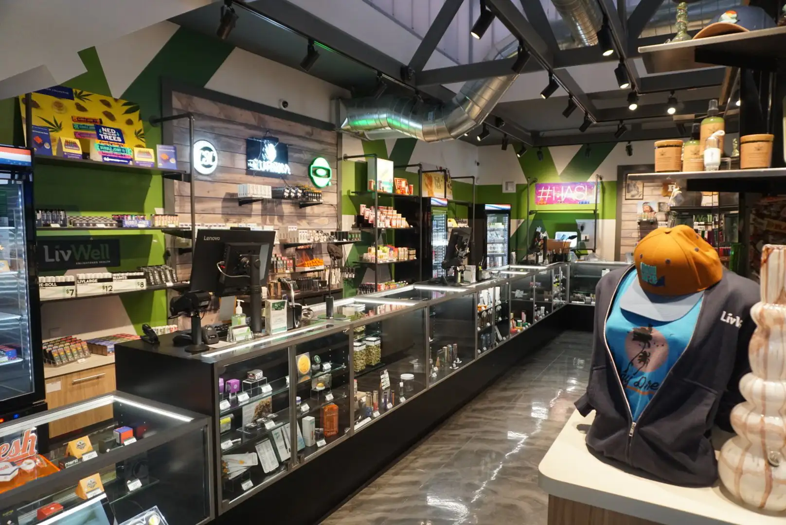 LivWell Commerce City dispensary exterior